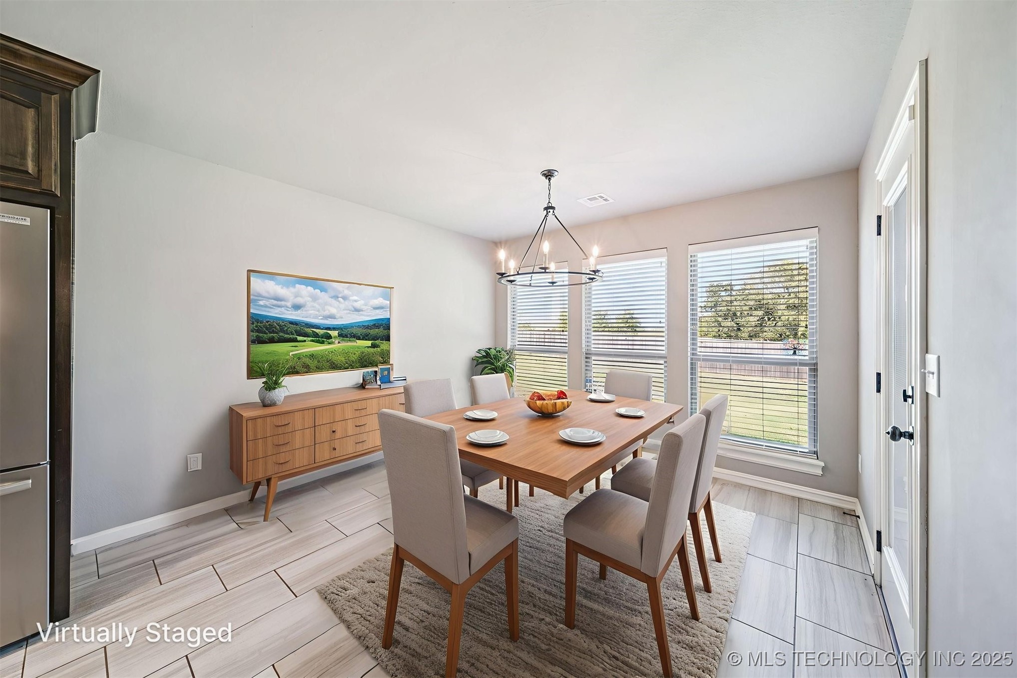 1819 E 43rd Street Property Photo 7