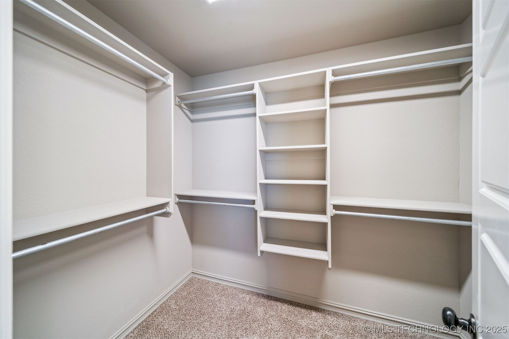 1819 E 43rd Street Property Photo 12