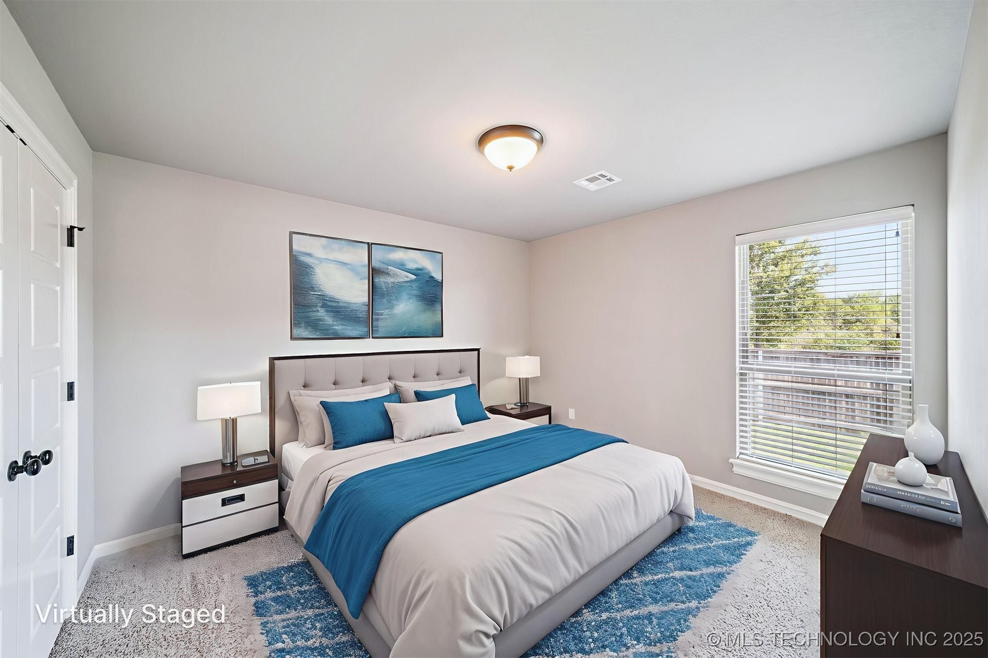 1819 E 43rd Street Property Photo 14