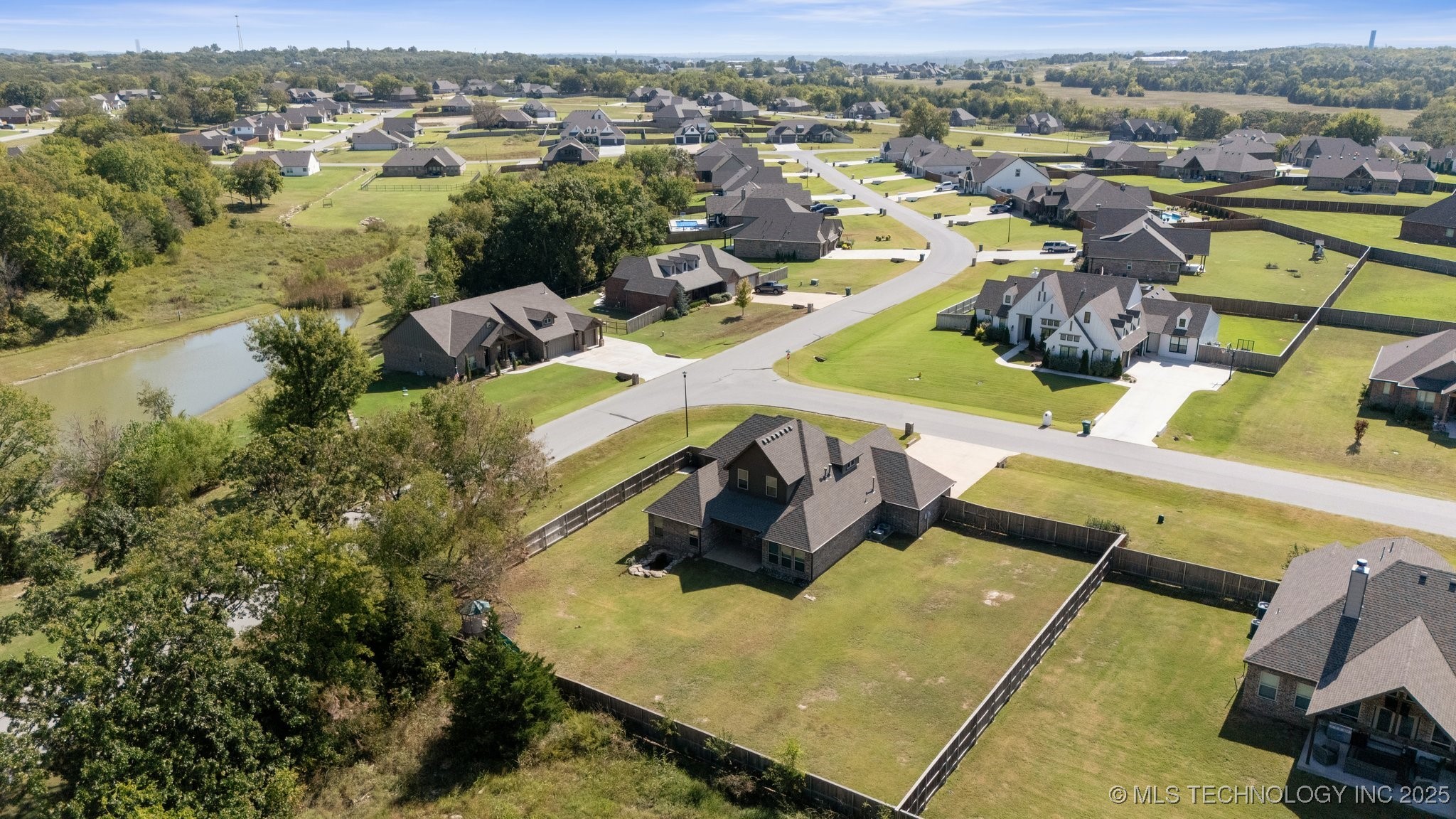 1819 E 43rd Street Property Photo 17