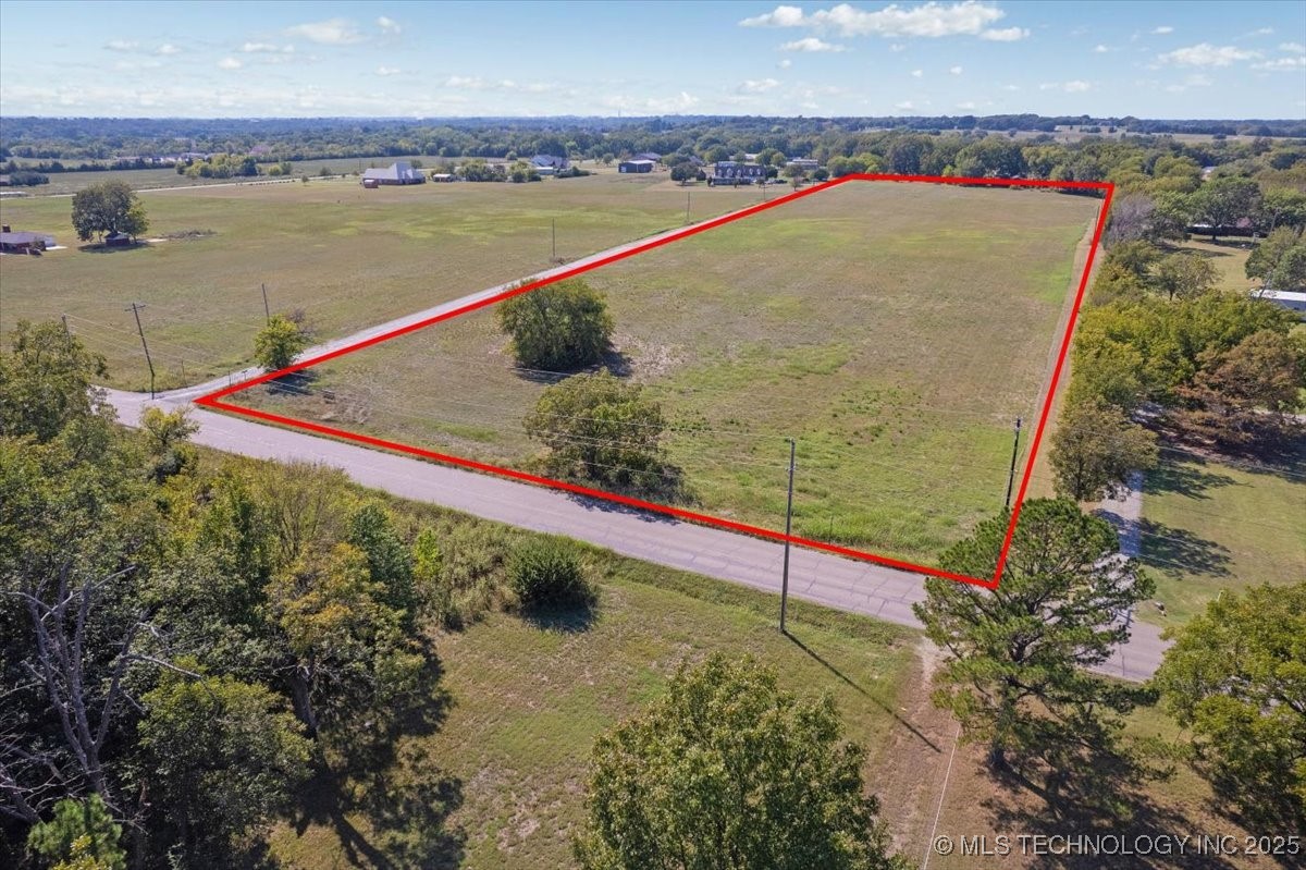 001 N Washington Road Property Photo 3