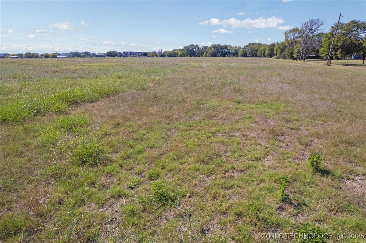 001 N Washington Road Property Photo 5