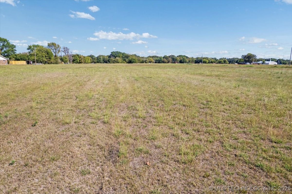 001 N Washington Road Property Photo 12