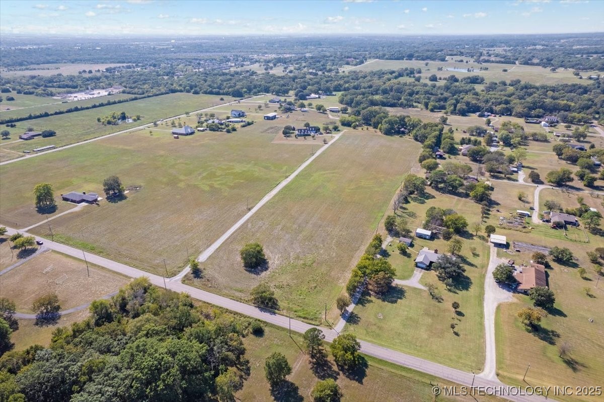 001 N Washington Road Property Photo 18