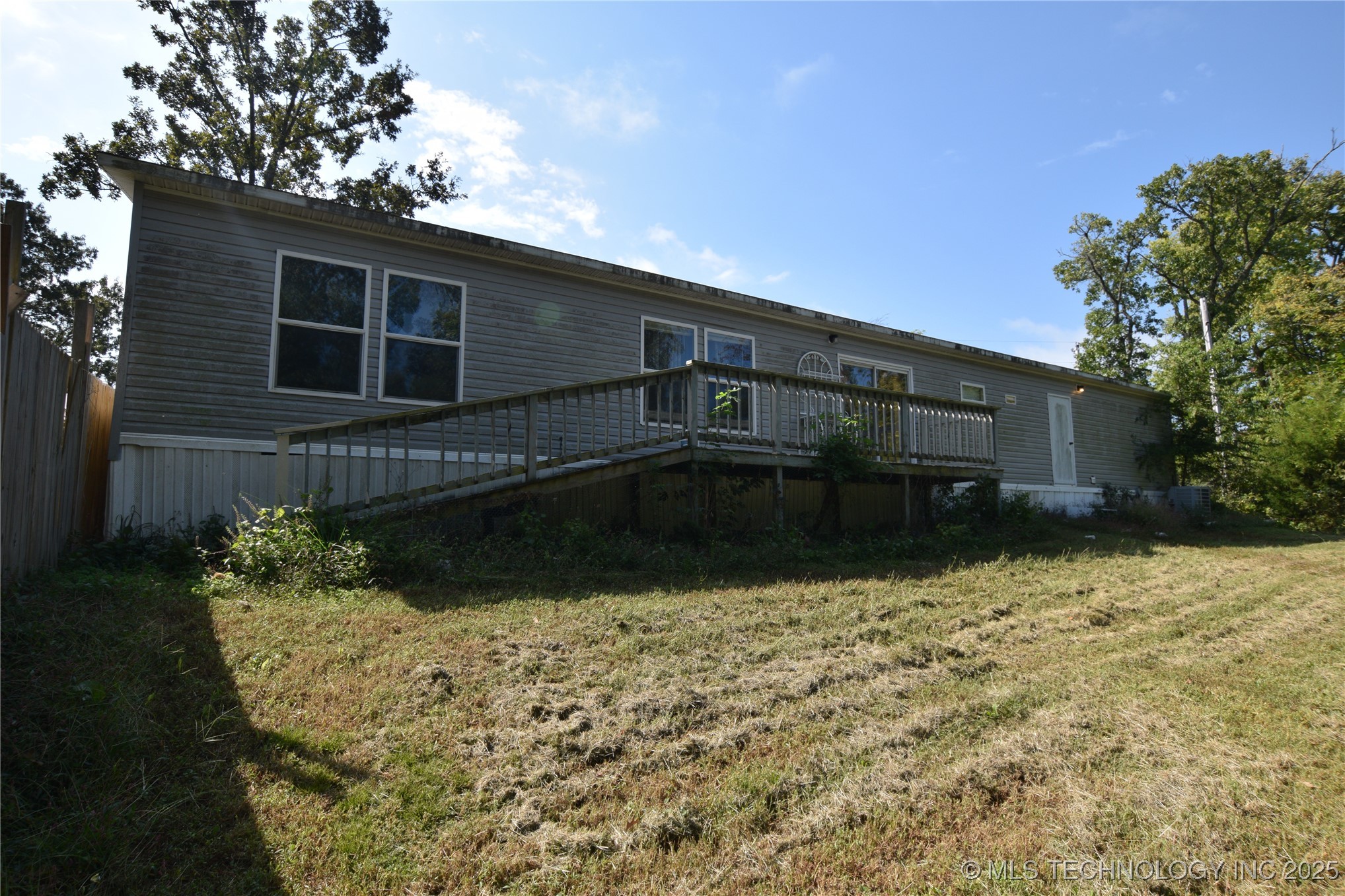 469581 E 815 Road Property Photo 7