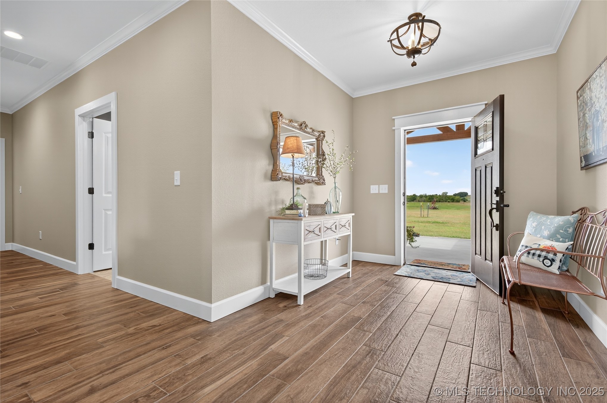 21600 N 4015 Road Property Photo 6