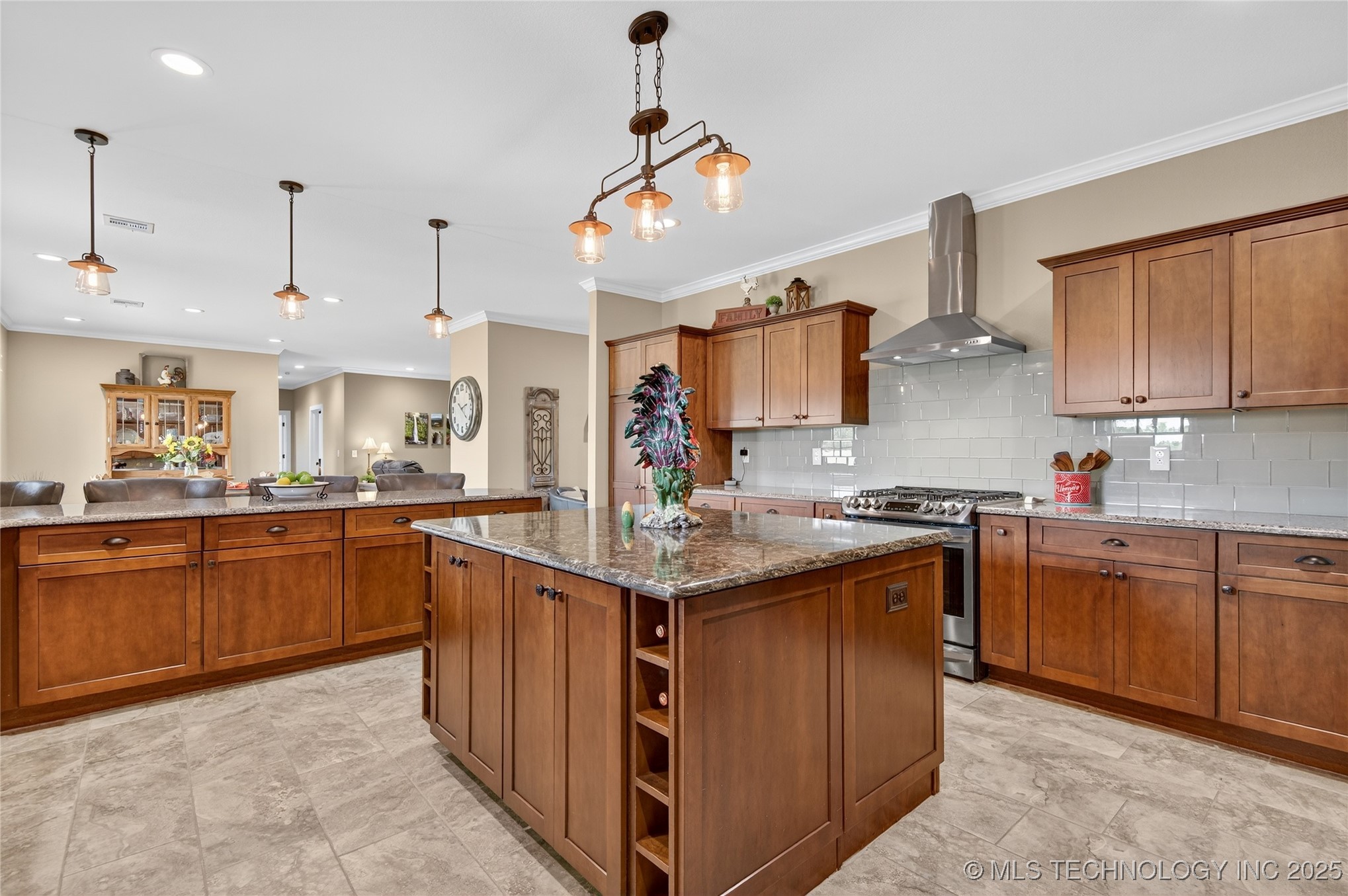 21600 N 4015 Road Property Photo 12