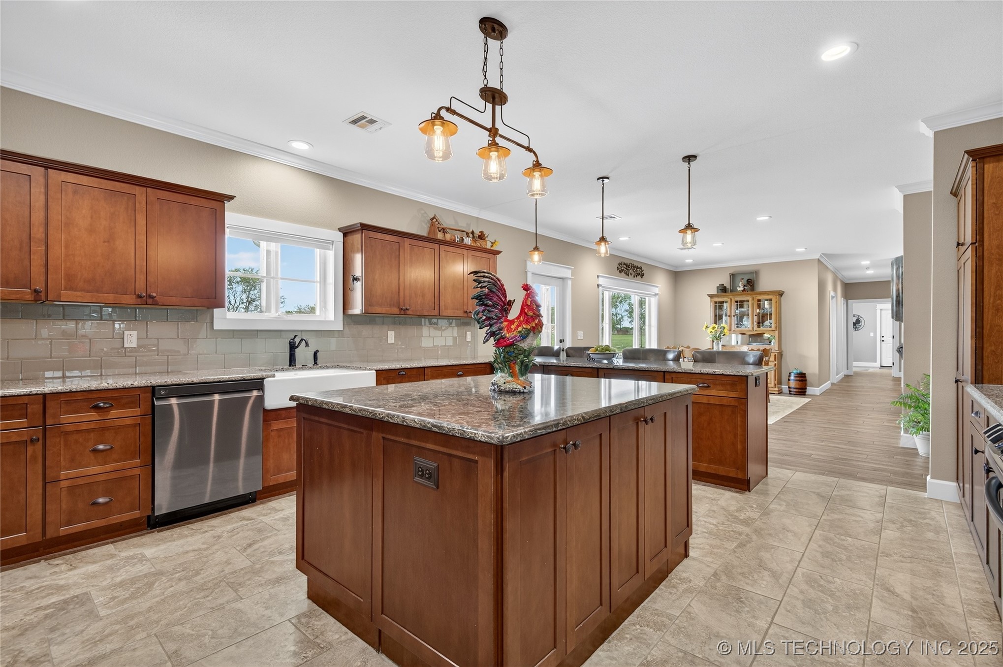 21600 N 4015 Road Property Photo 13