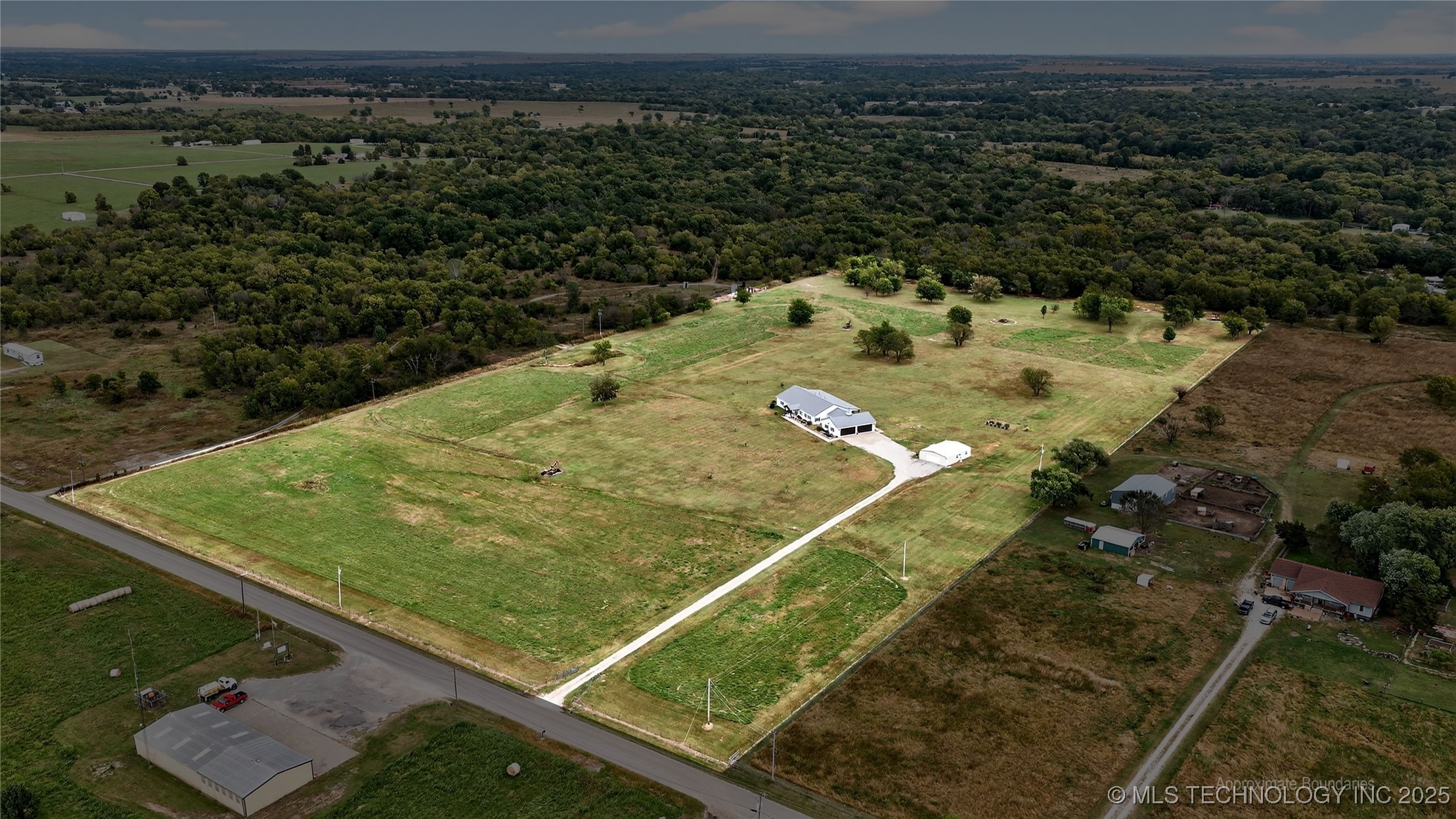 21600 N 4015 Road Property Photo 56