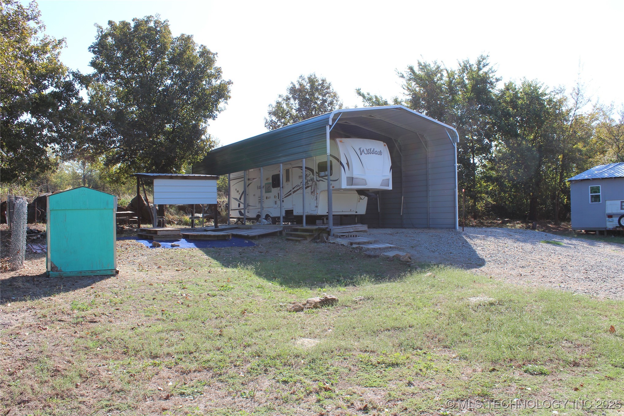 111 Alder Property Photo 5