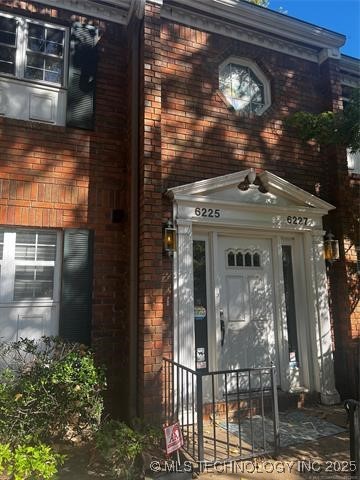 6227 S Yorktown Place 63U Property Photo 1