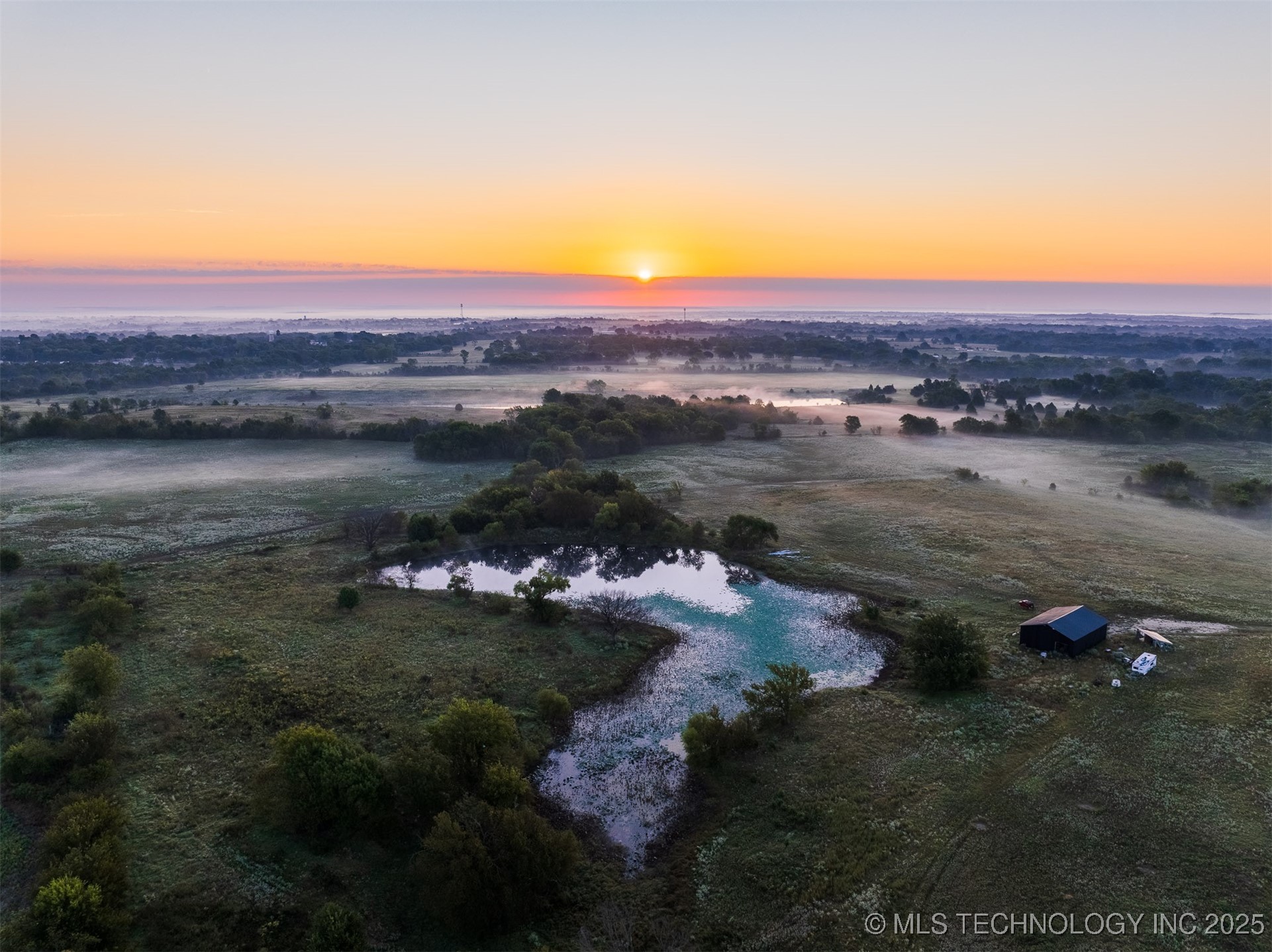 91 E 211th Street S Property Photo 1