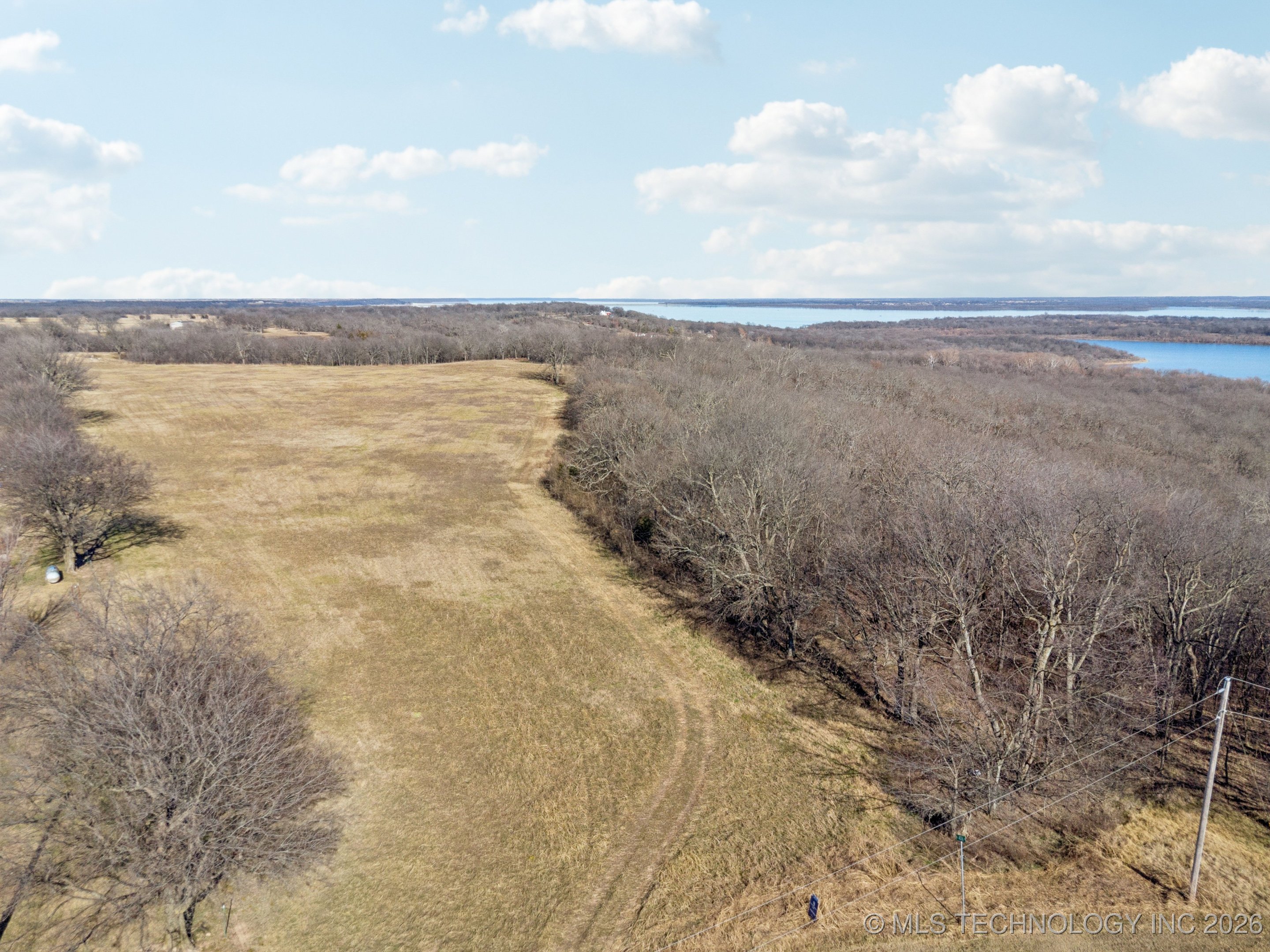 E 360 Road Property Photo 5