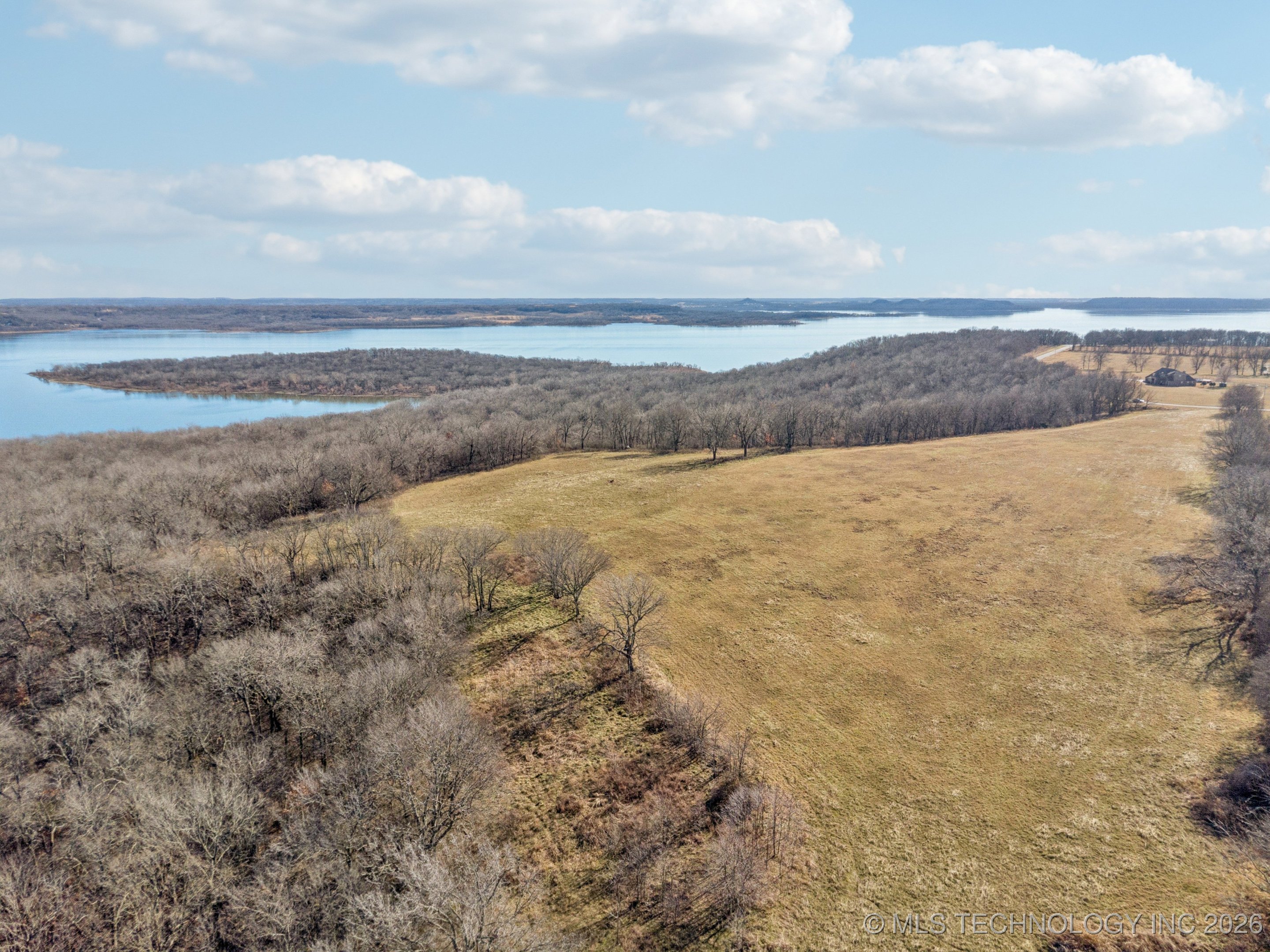 E 360 Road Property Photo 6