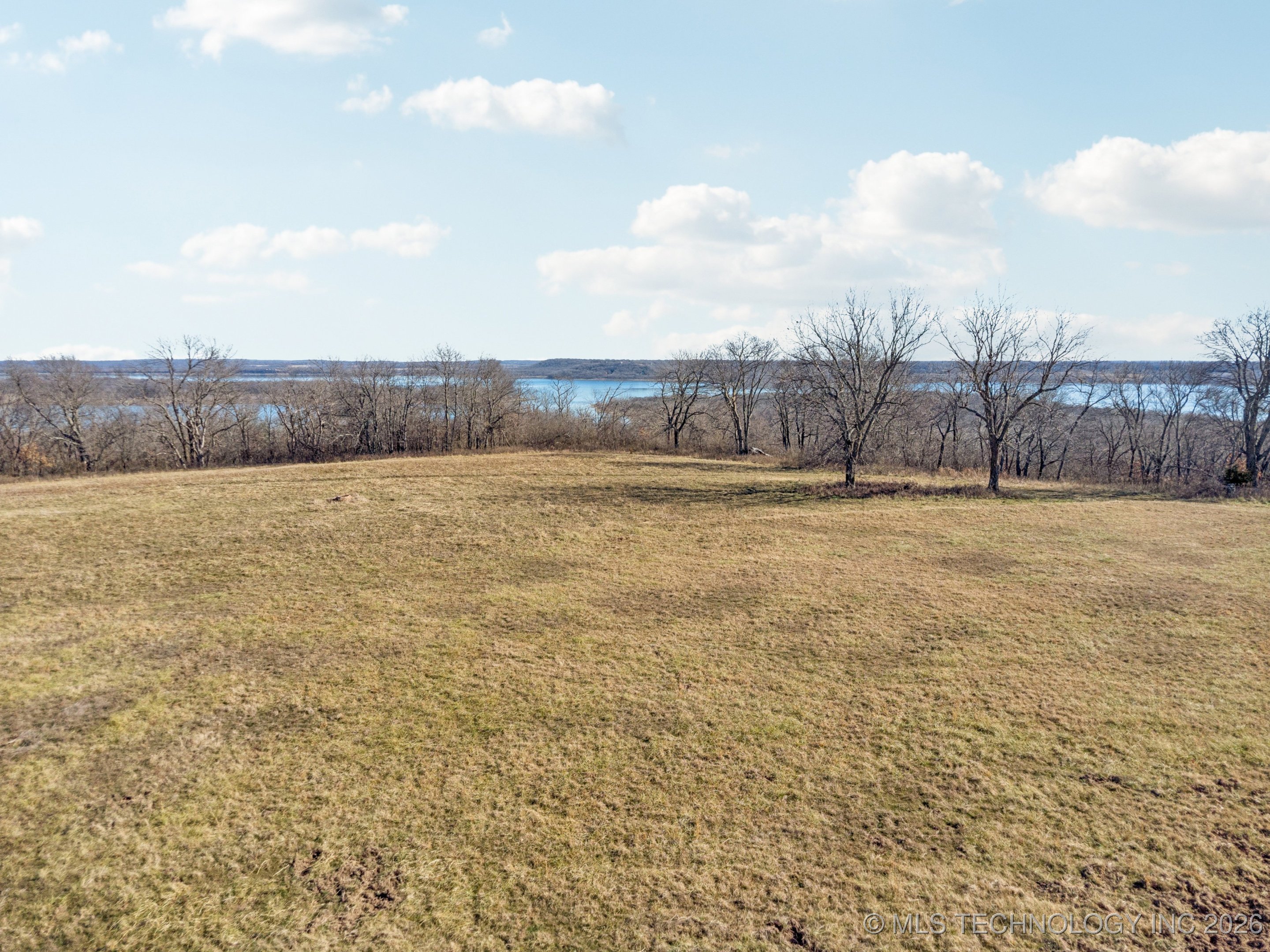 E 360 Road Property Photo 11