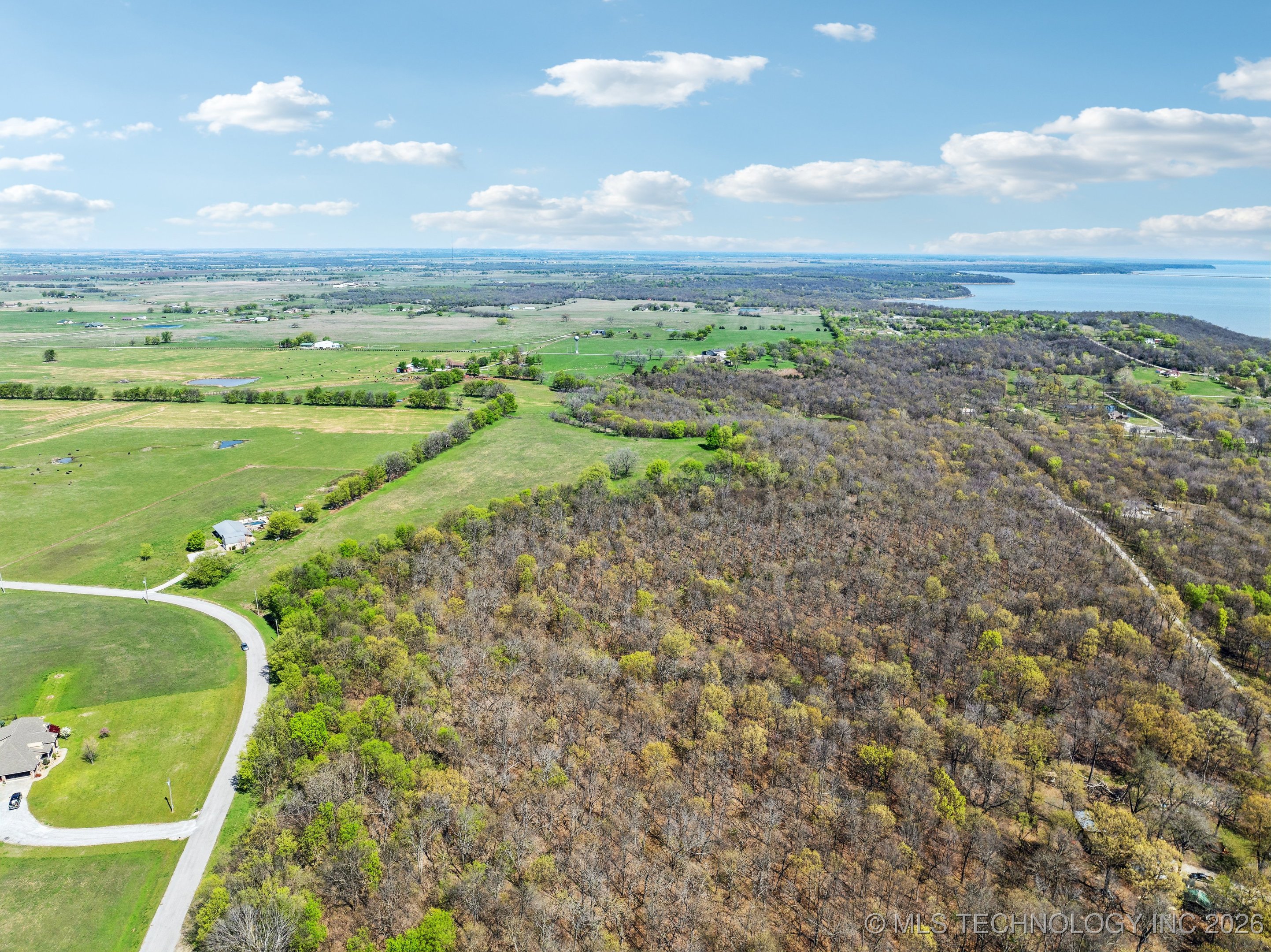 E 360 Road Property Photo 13