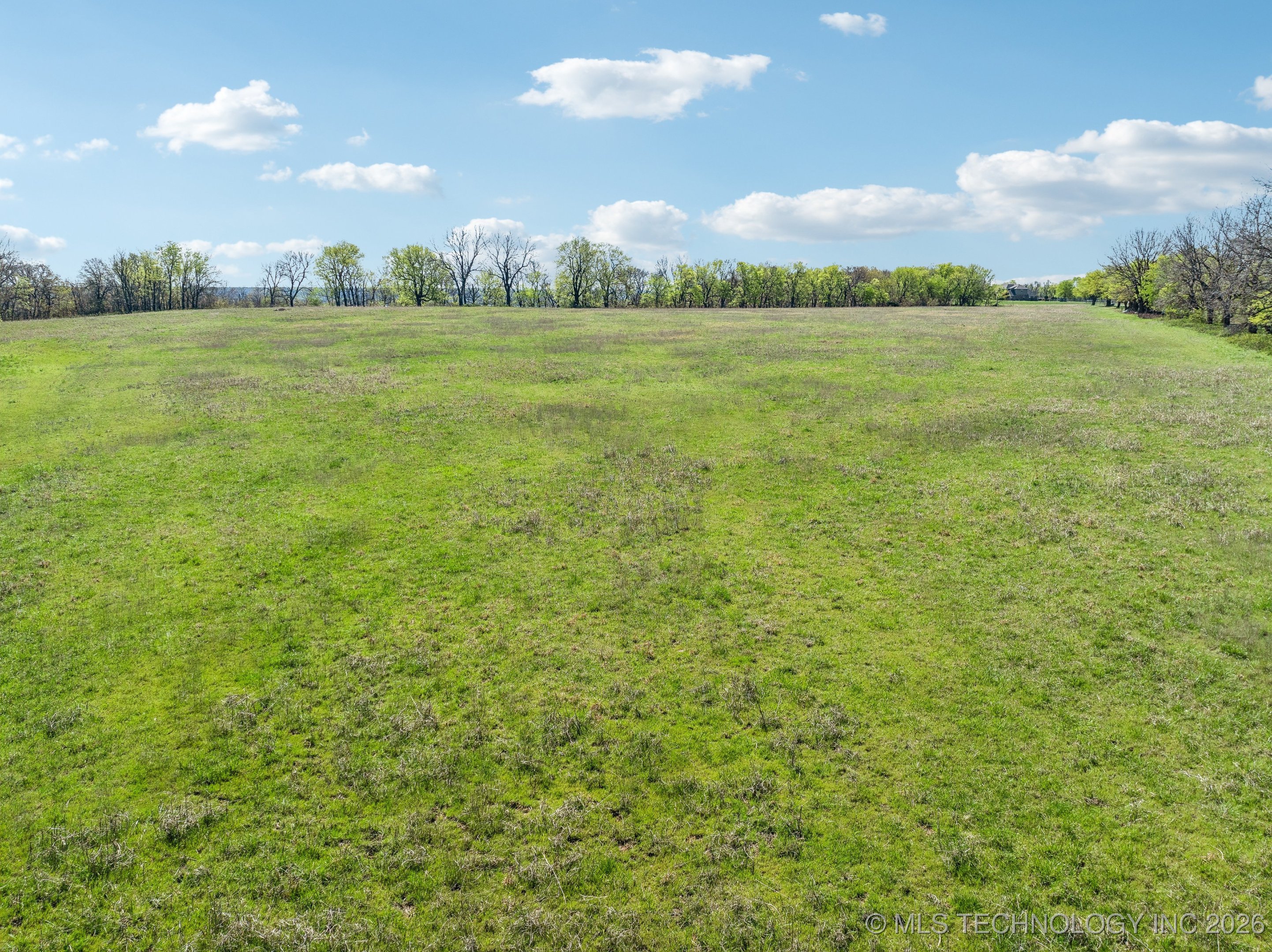 E 360 Road Property Photo 16