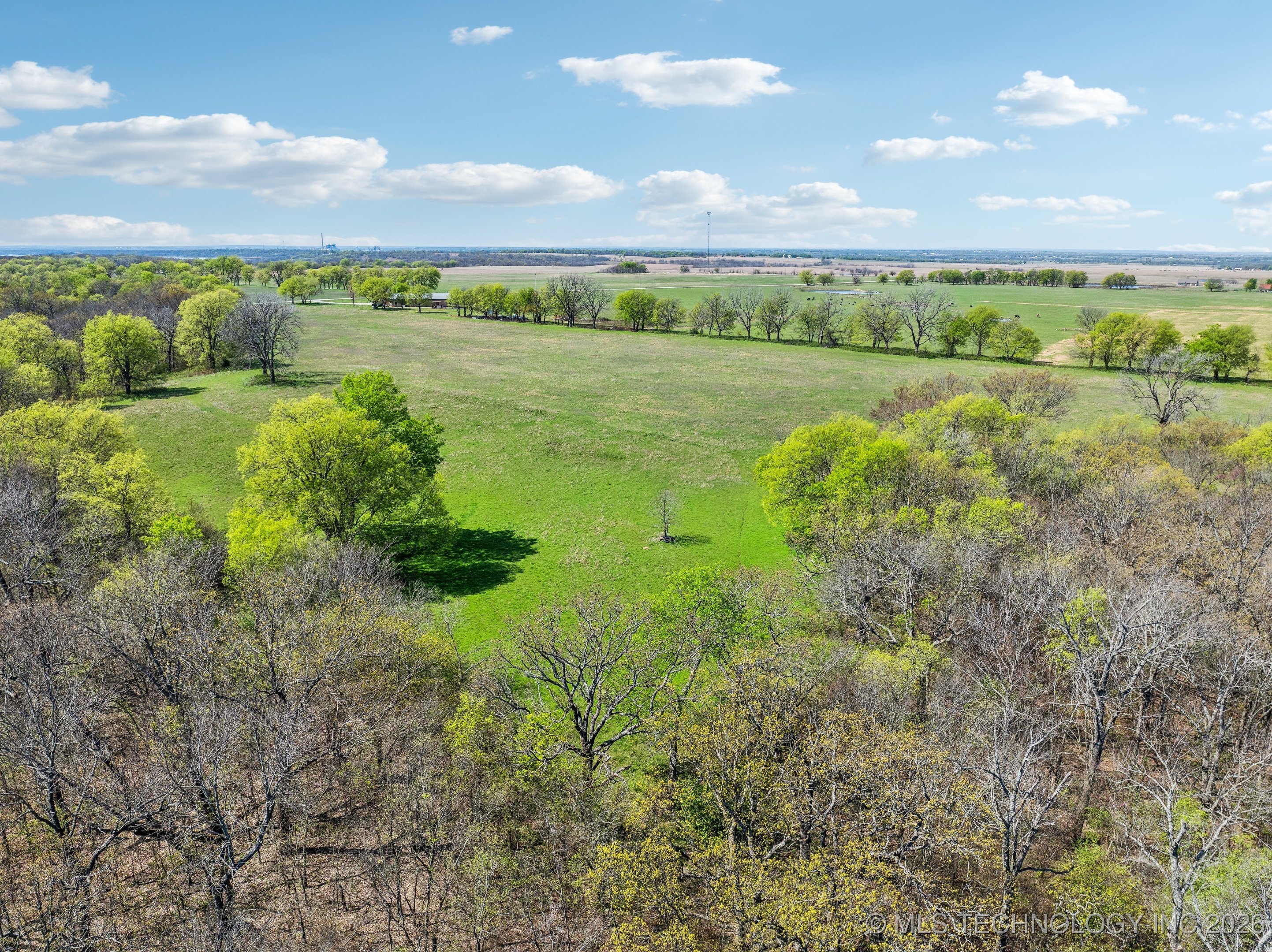 E 360 Road Property Photo 18