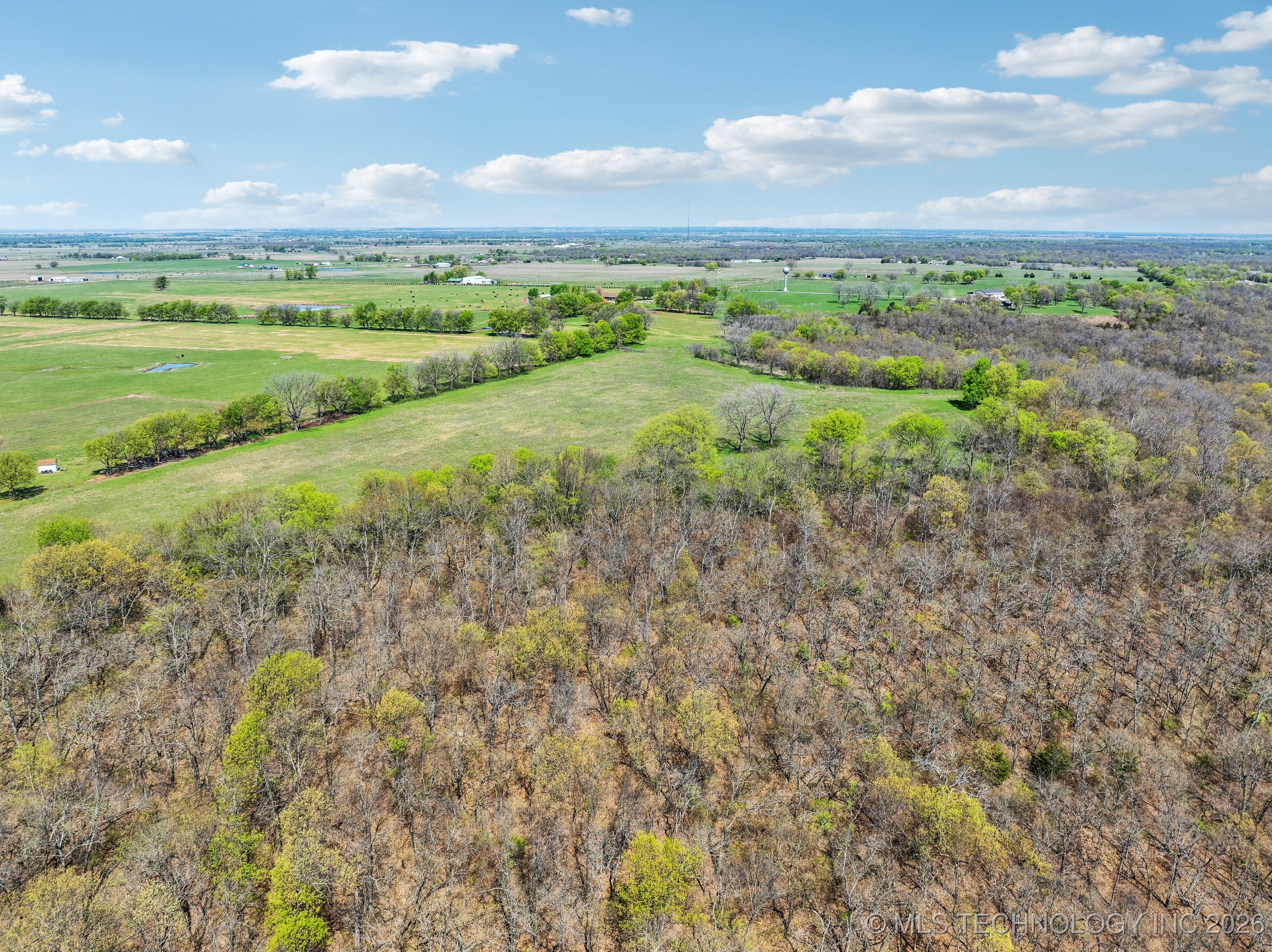 E 360 Road Property Photo 21