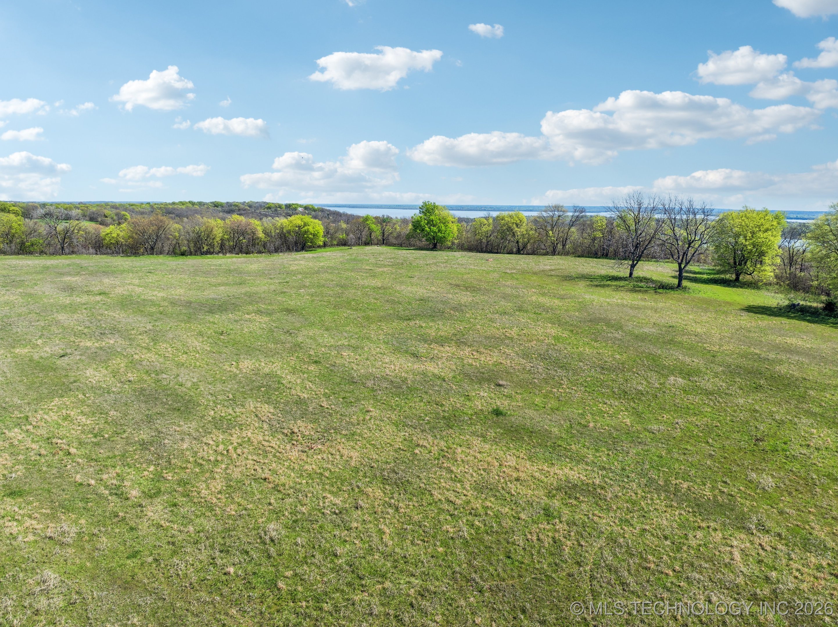 E 360 Road Property Photo 23