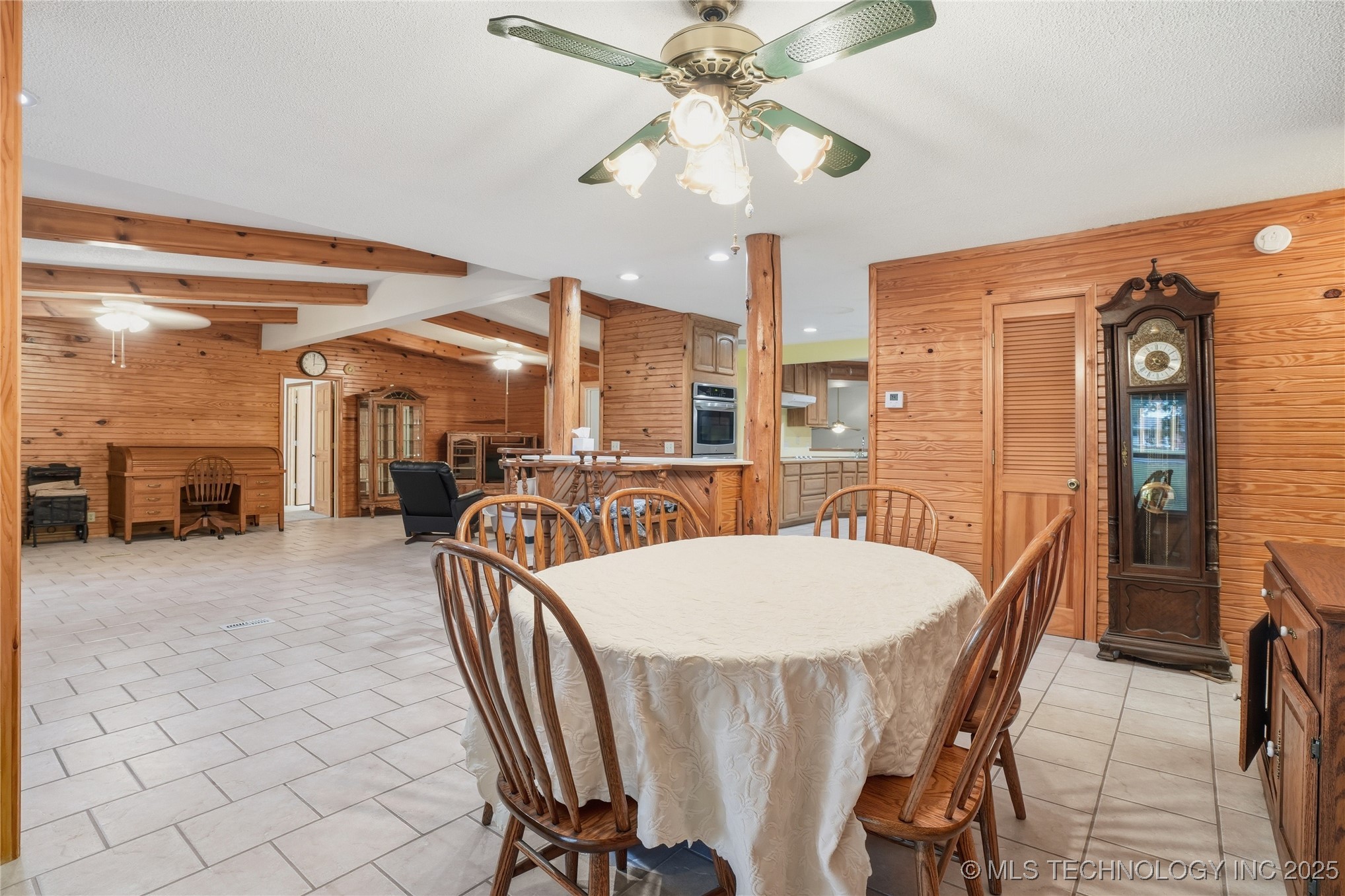 175 S 428 Road Property Photo 28