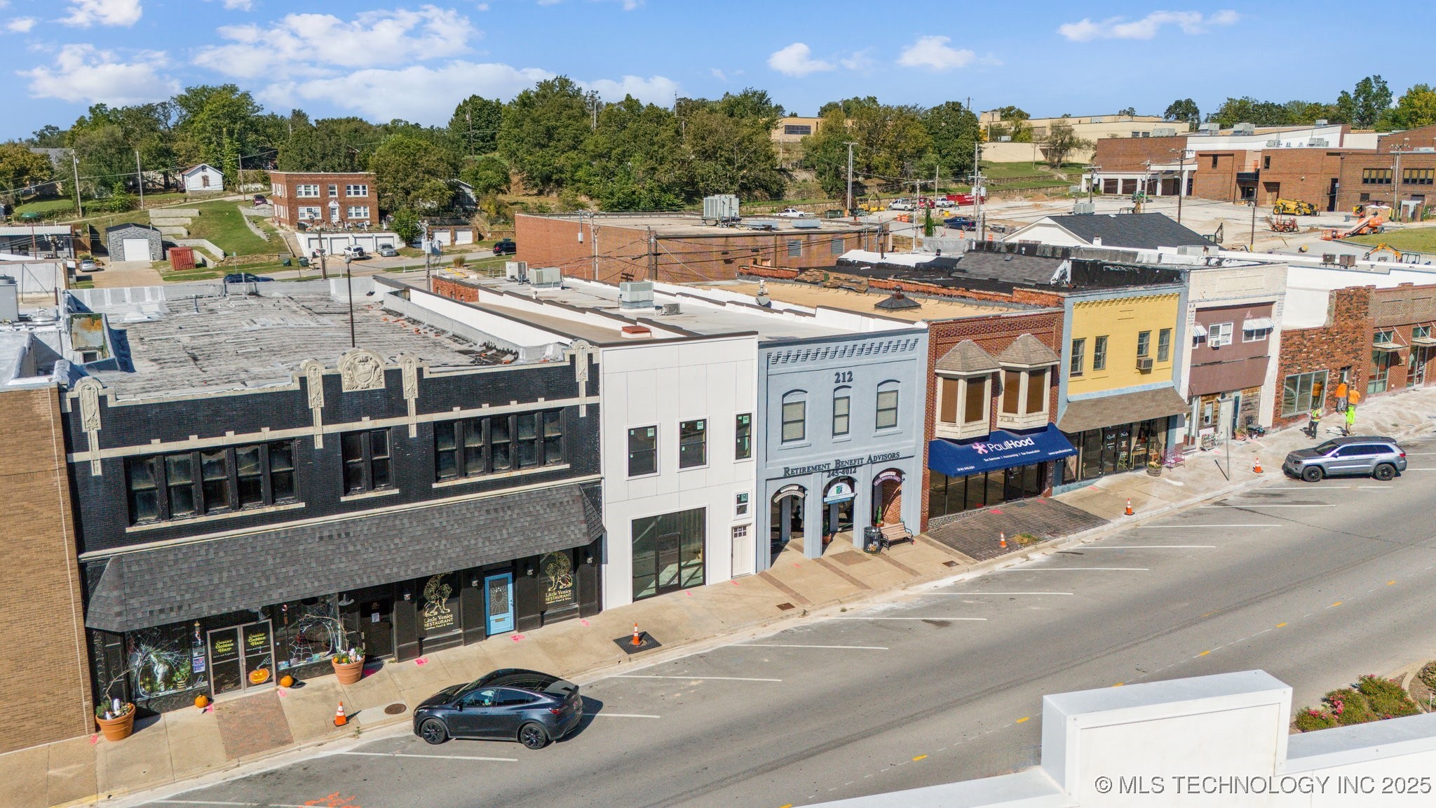 210 N Main Street Property Photo 4