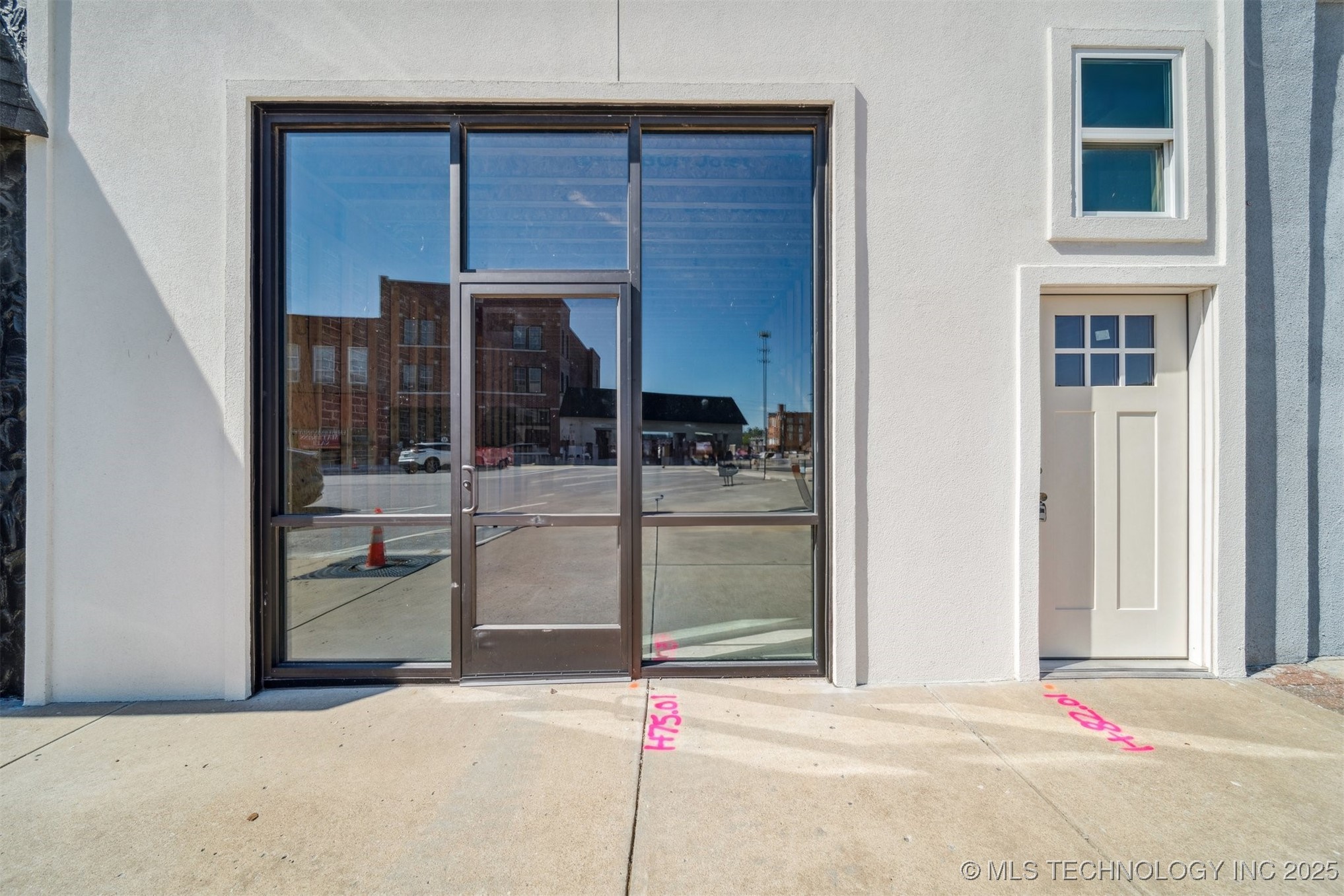 210 N Main Street Property Photo 12