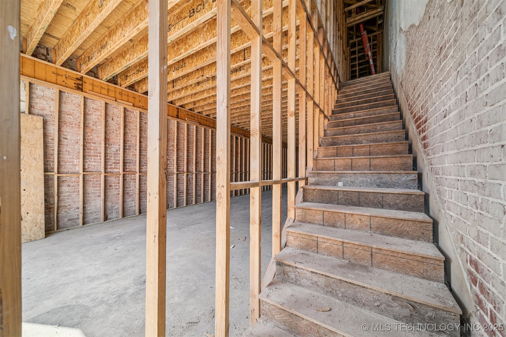 210 N Main Street Property Photo 13