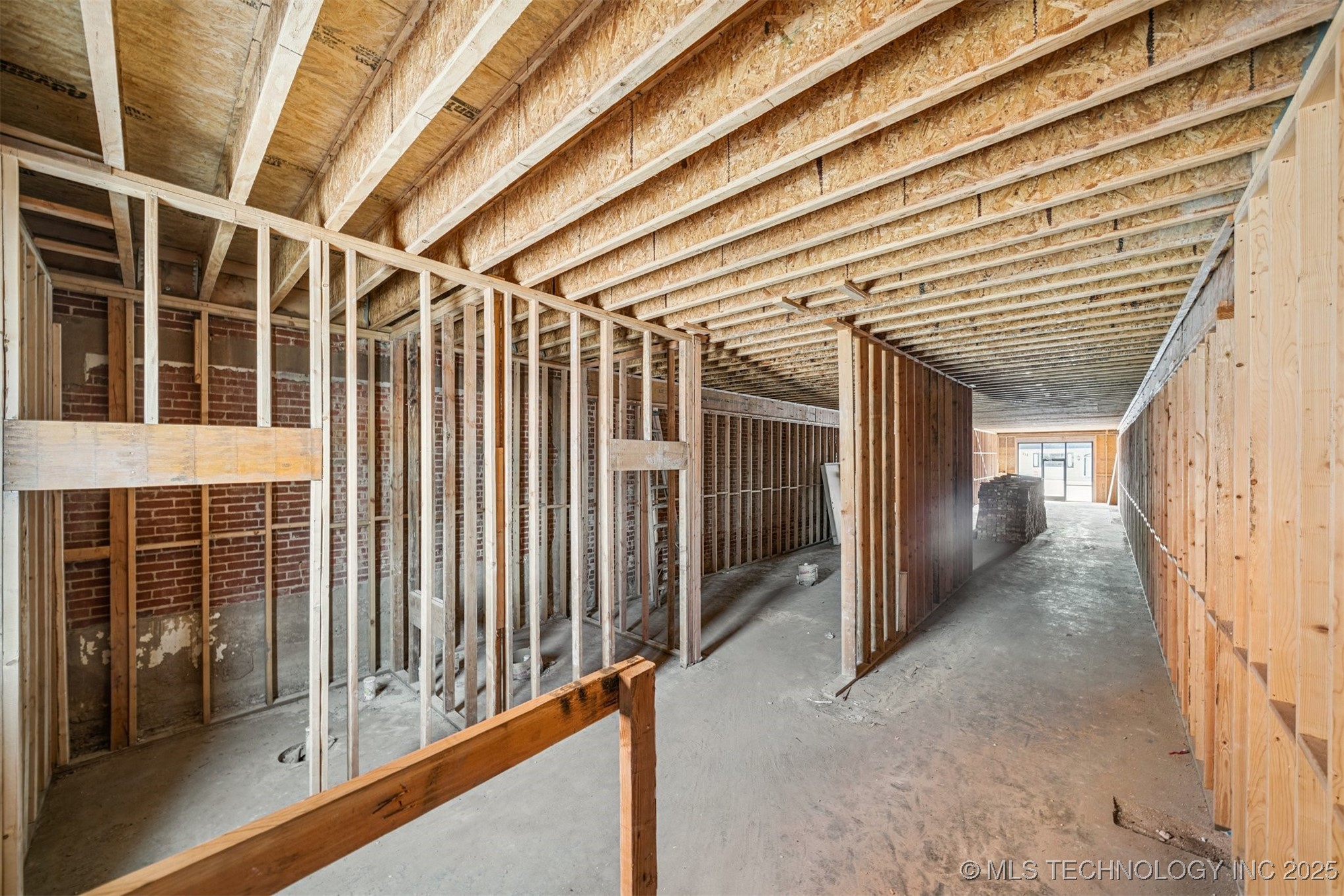 210 N Main Street Property Photo 17