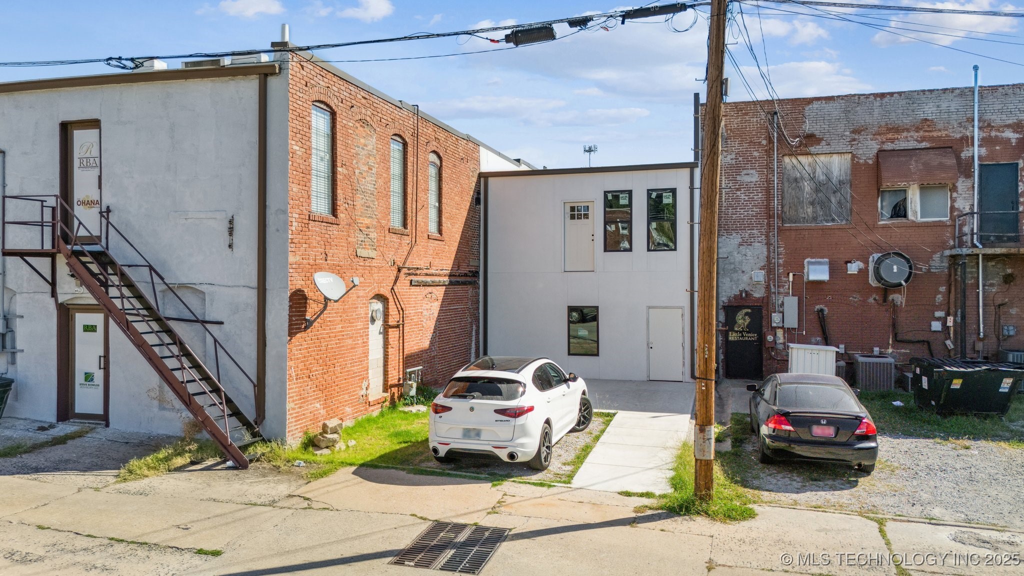 210 N Main Street Property Photo 31