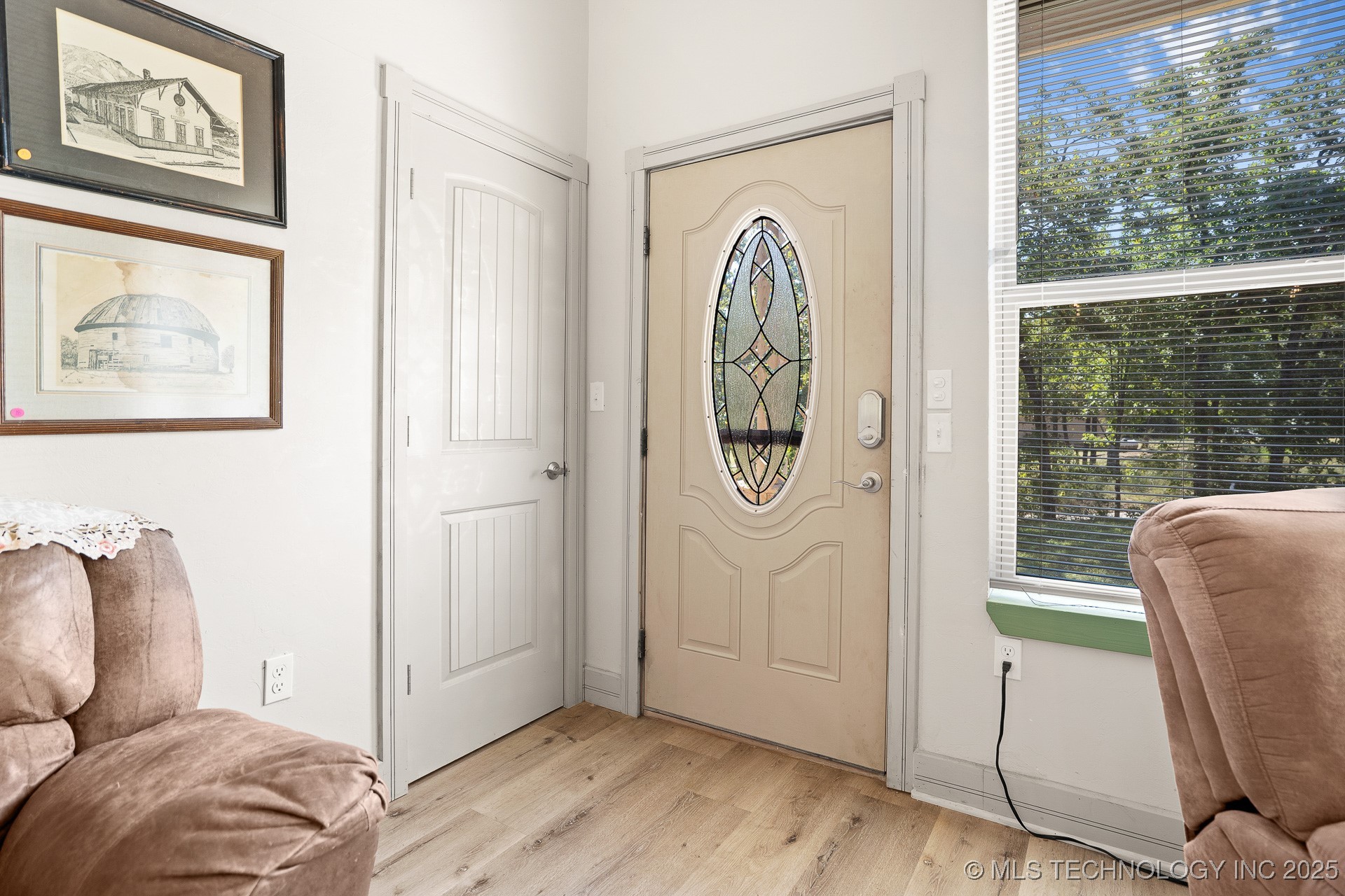 2516 Elm Road Property Photo 15