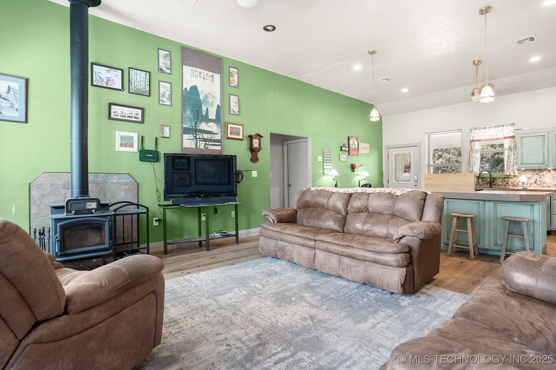 2516 Elm Road Property Photo 16