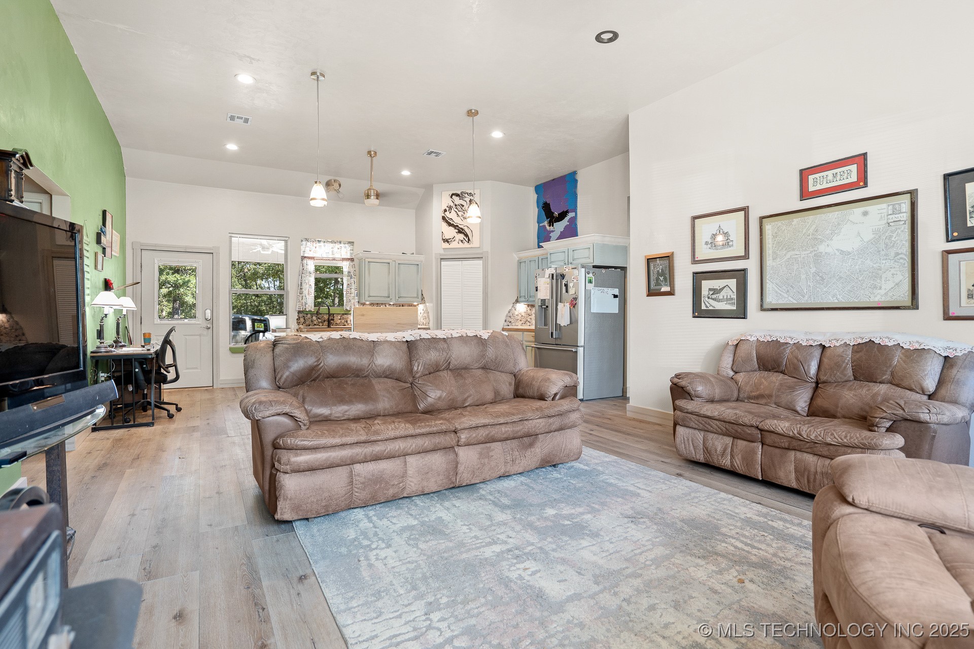 2516 Elm Road Property Photo 17