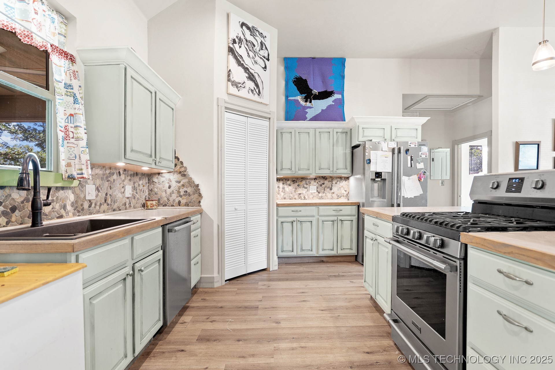 2516 Elm Road Property Photo 24