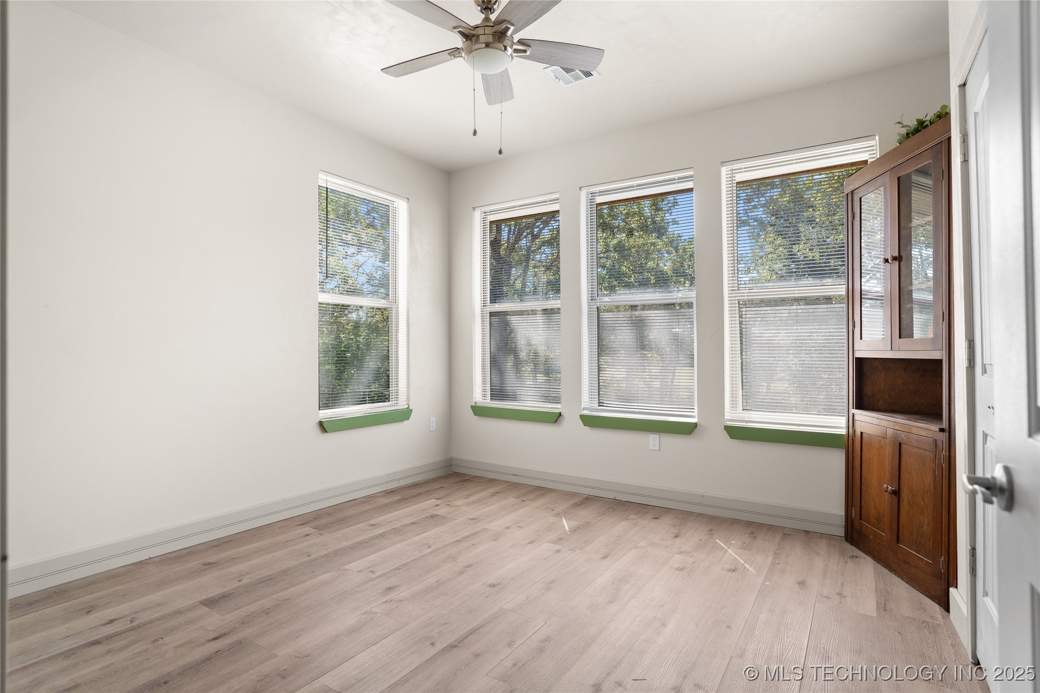 2516 Elm Road Property Photo 32