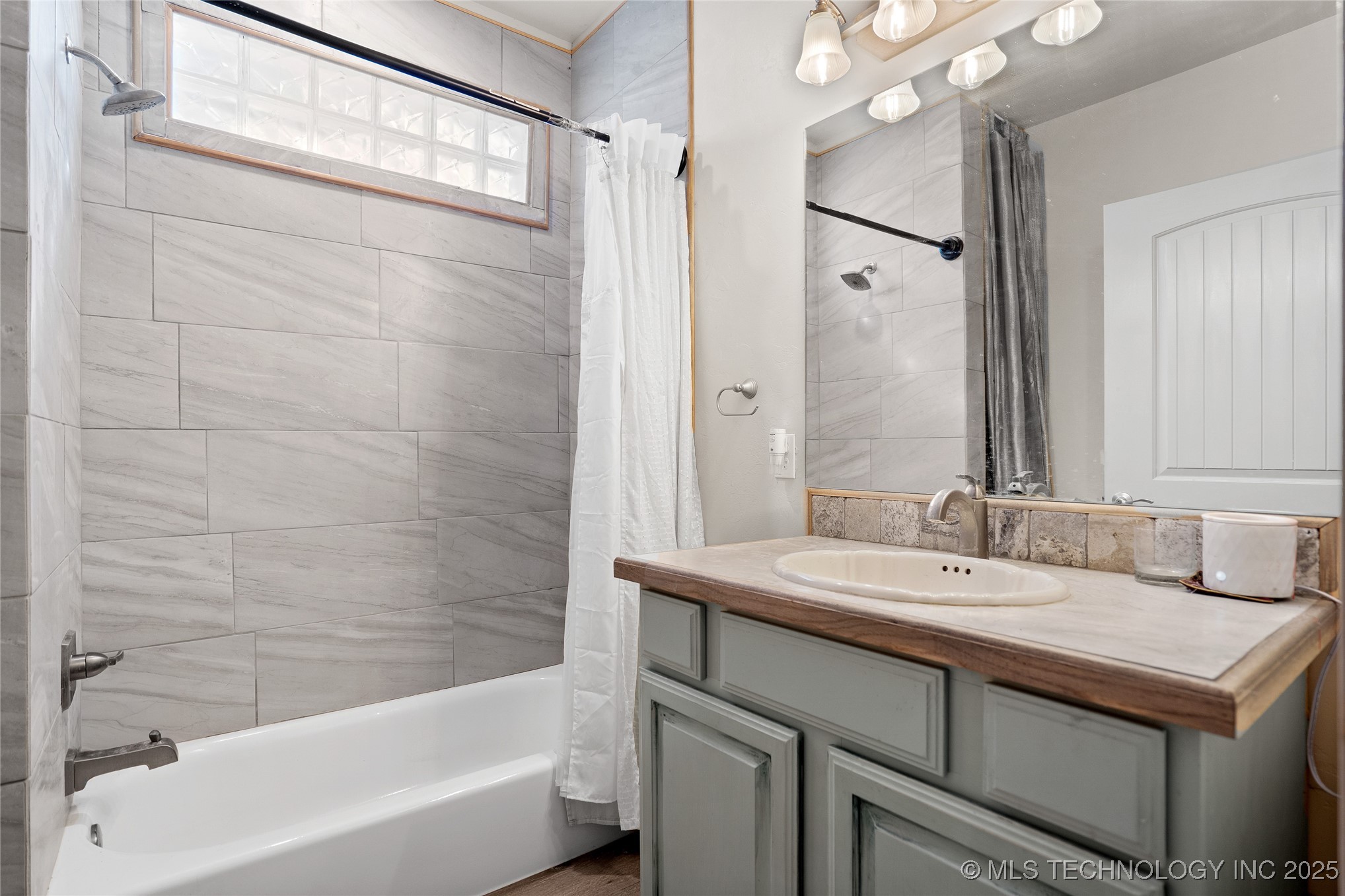 2516 Elm Road Property Photo 34