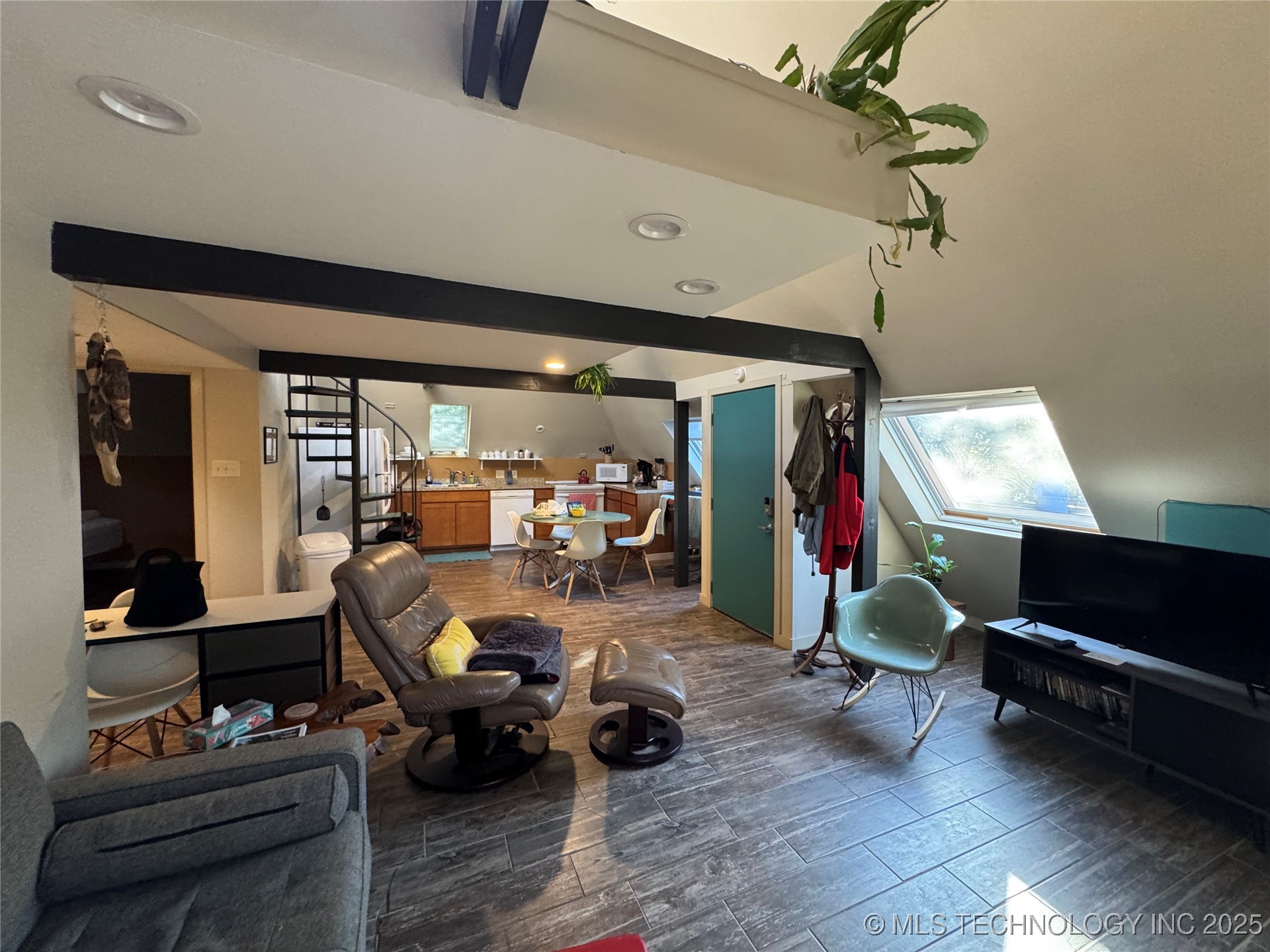 447 N Kershner Road Property Photo 19