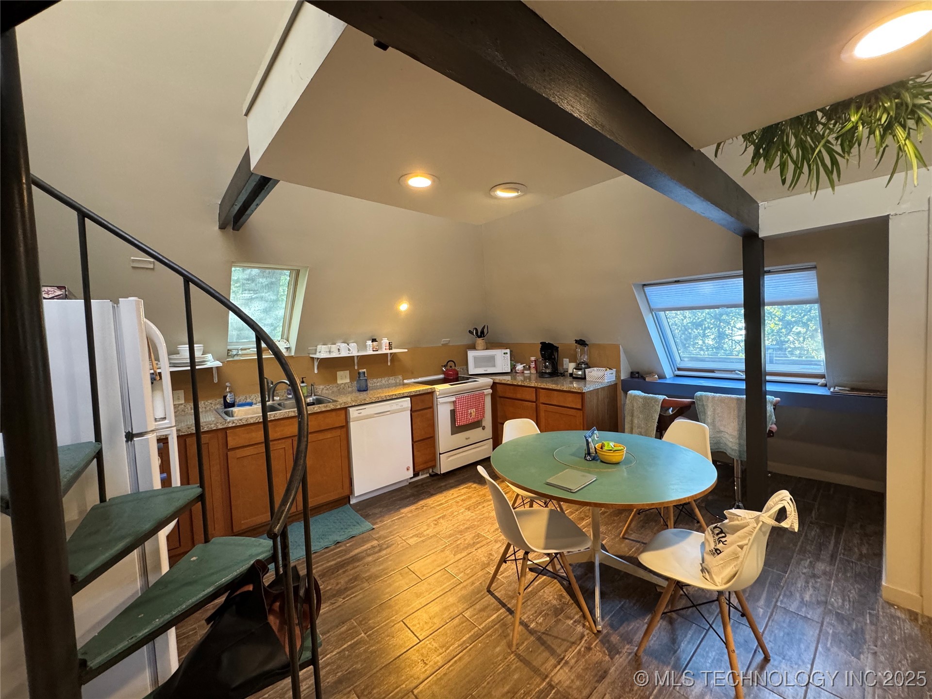 447 N Kershner Road Property Photo 22