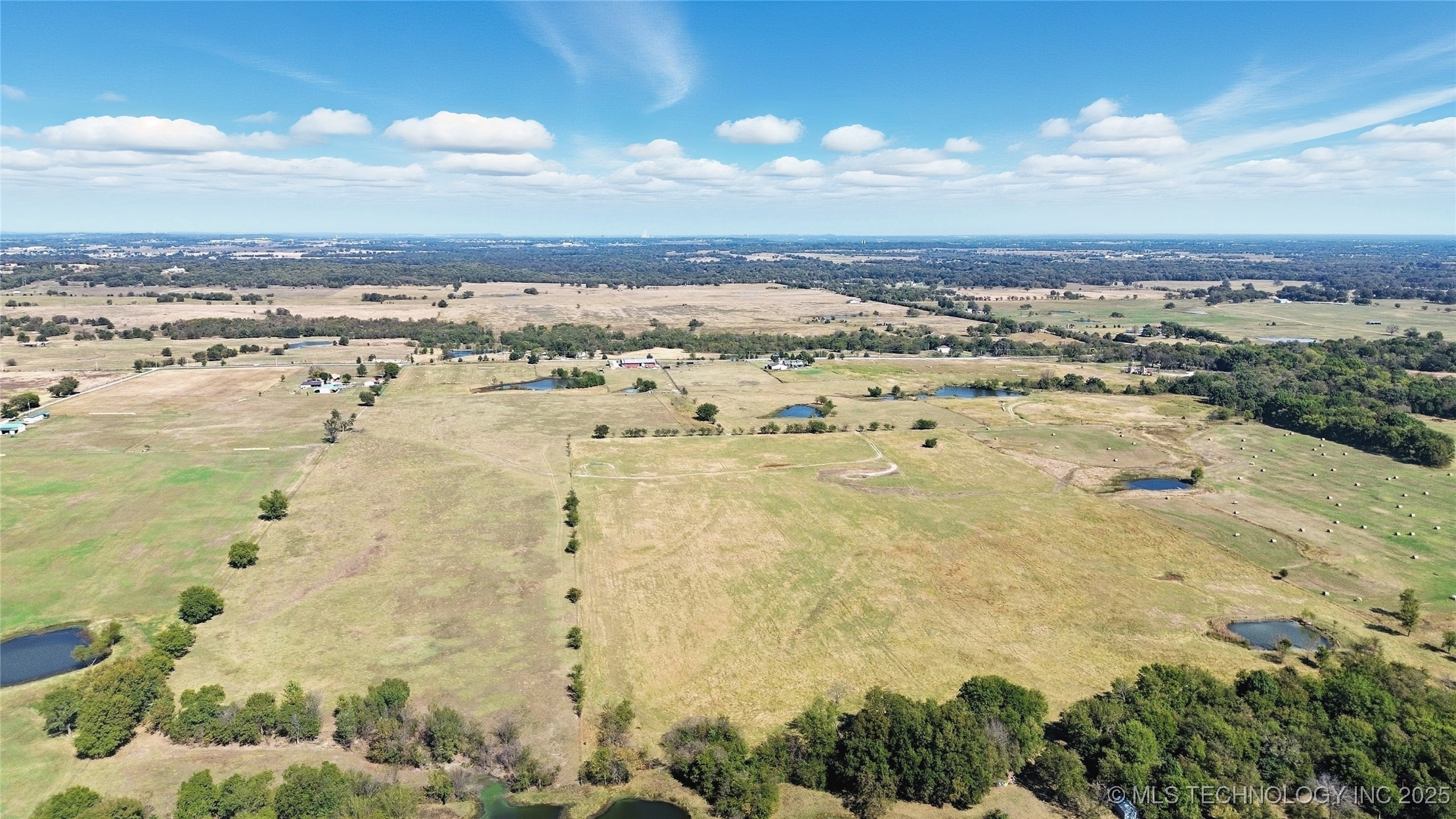 11100 Hectorville Road Property Photo 8