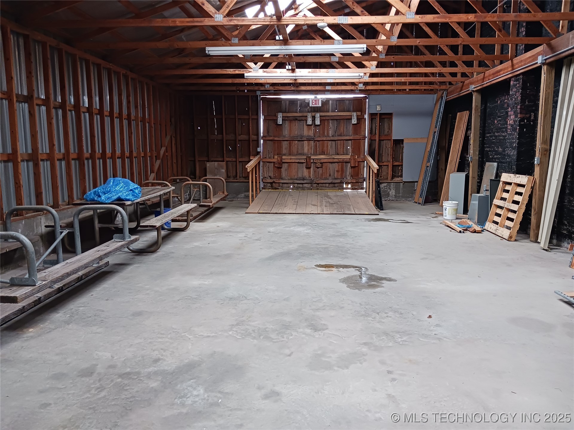 125 N Main Street Property Photo 20