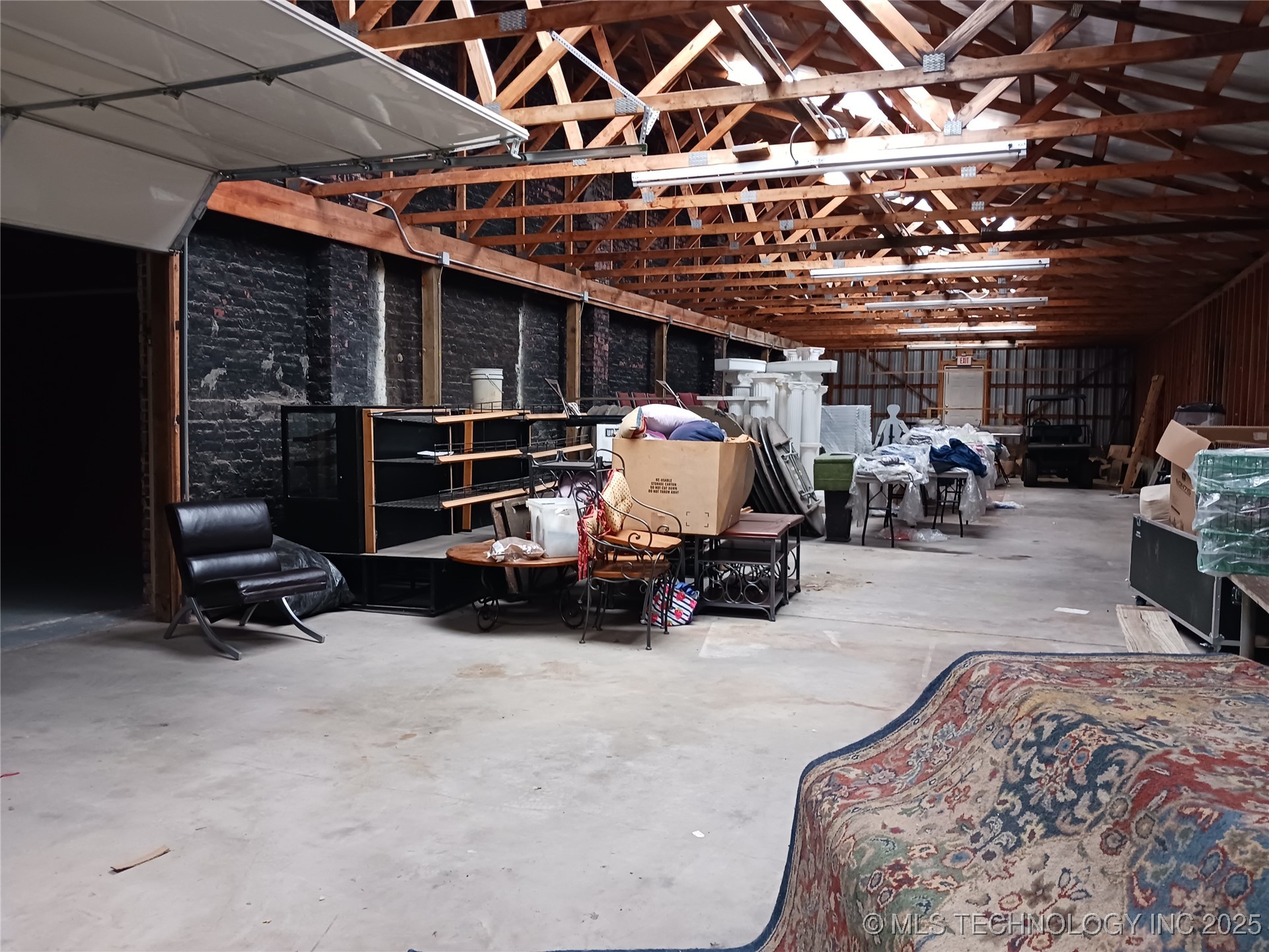 125 N Main Street Property Photo 22