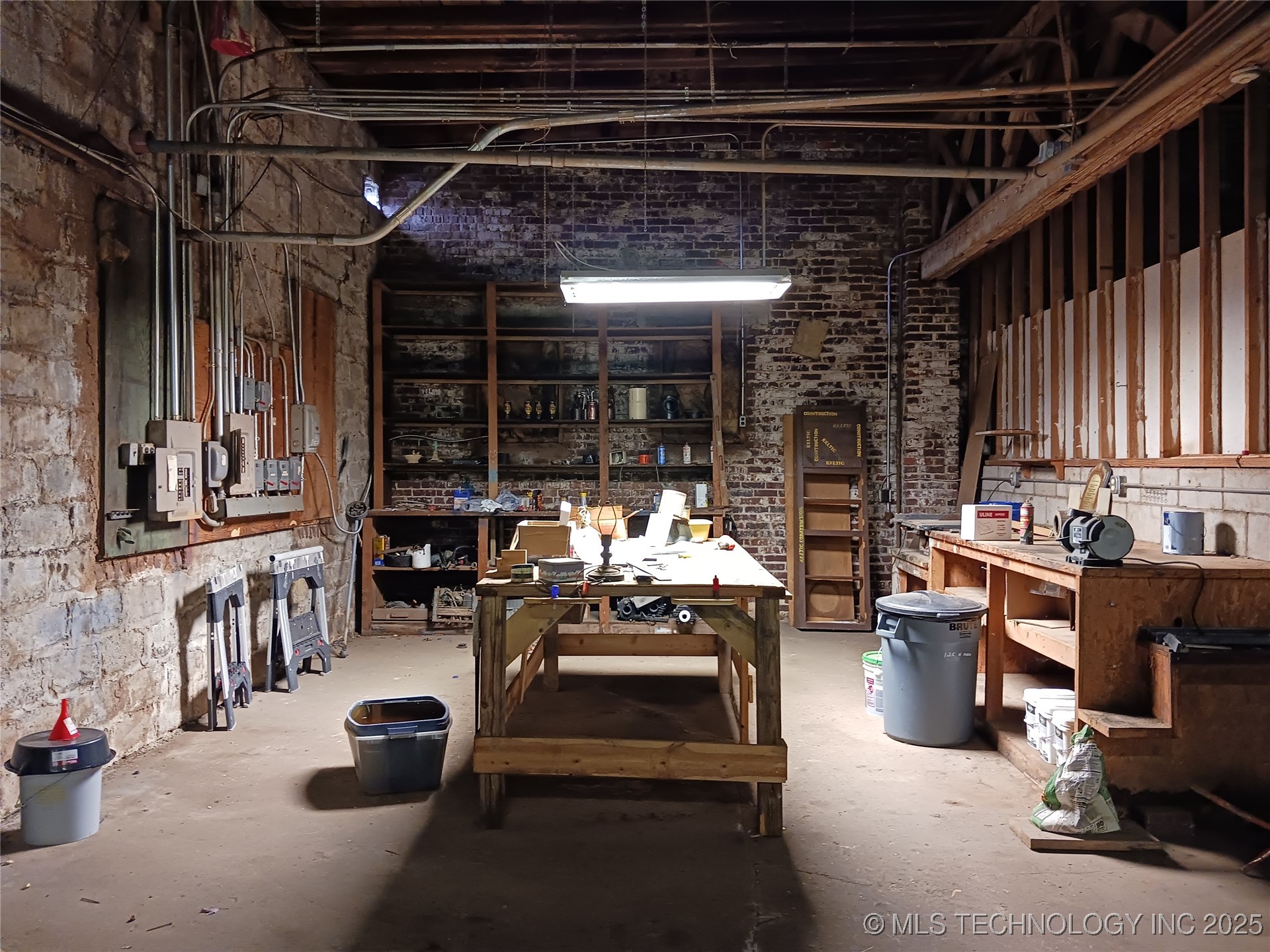 125 N Main Street Property Photo 25