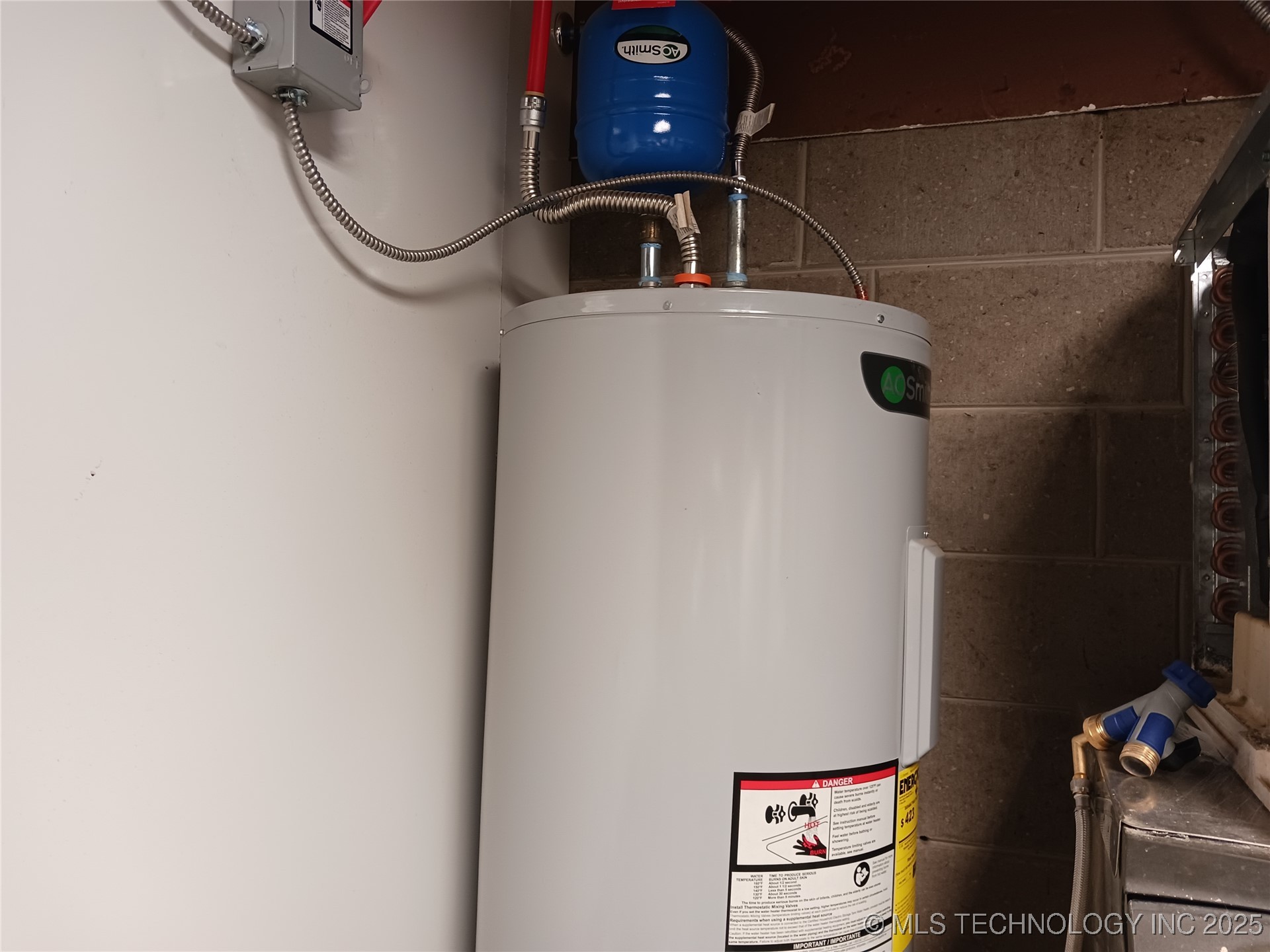 125 N Main Street Property Photo 27