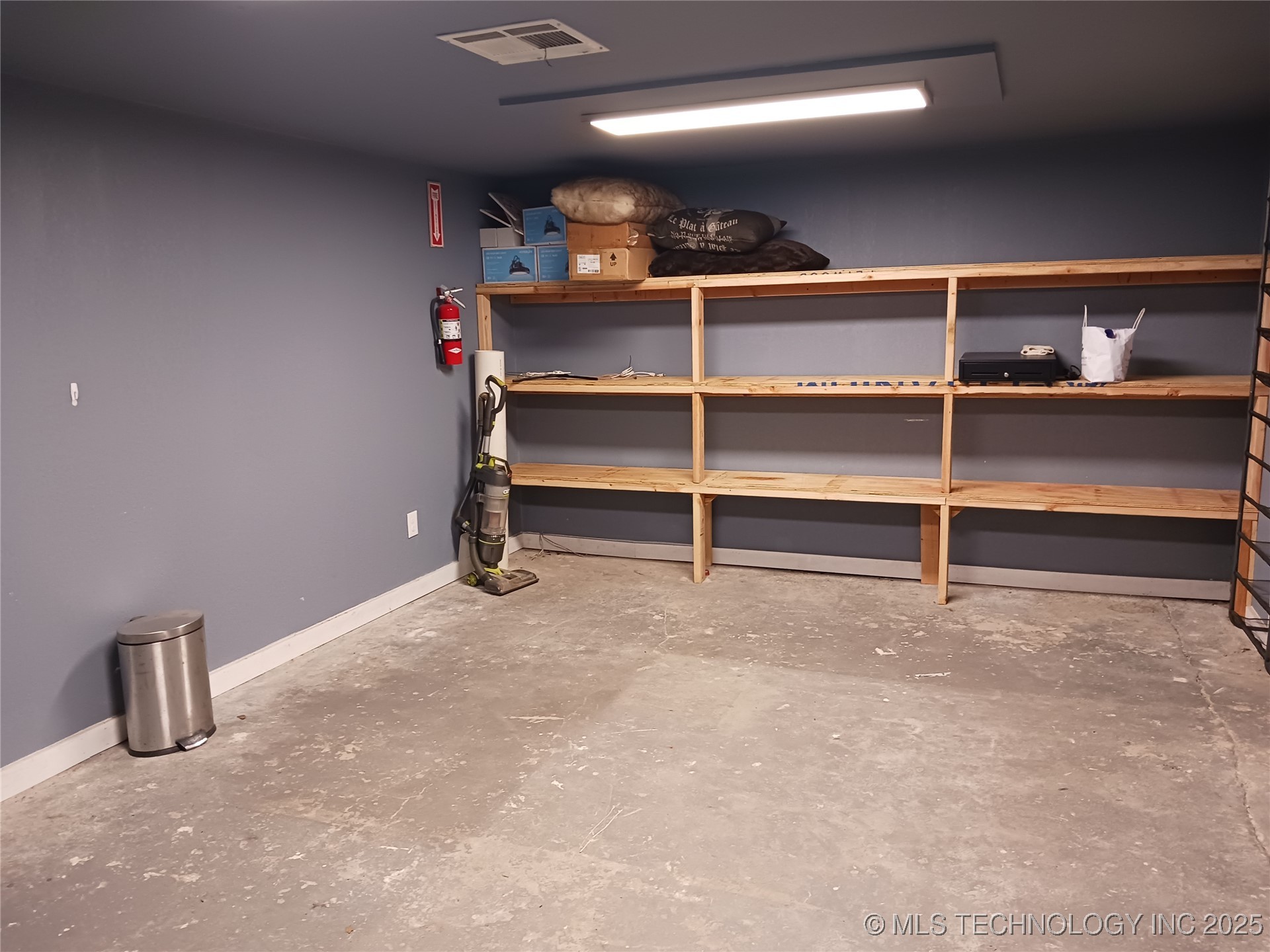 125 N Main Street Property Photo 31