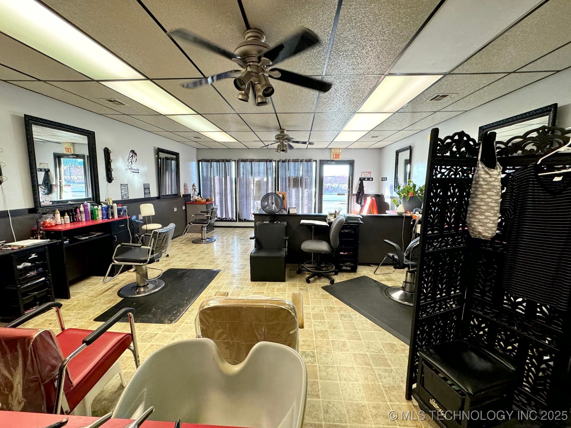 201 E 1st Street Property Photo 2