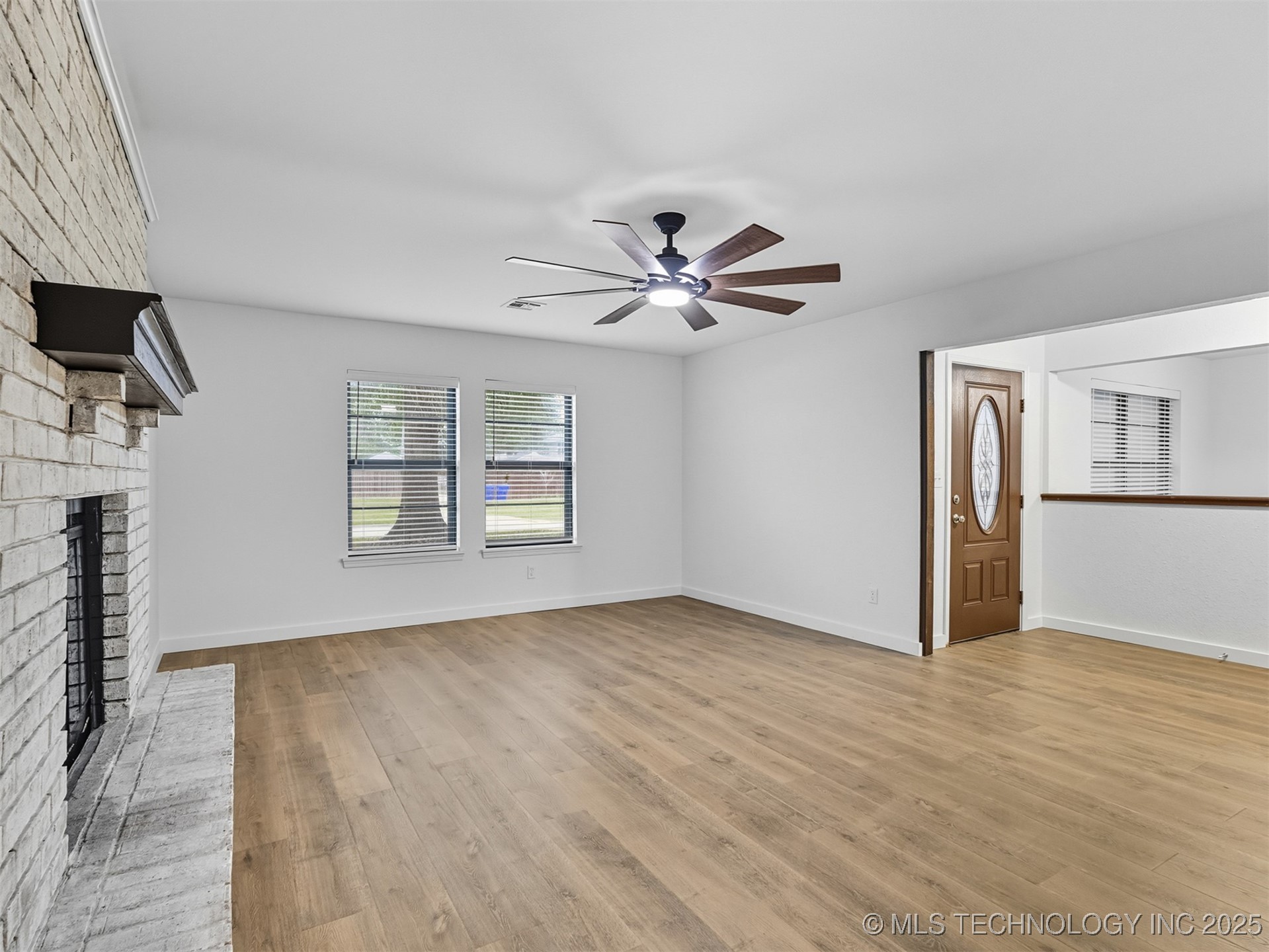 303 E Gawf Lane Property Photo 5