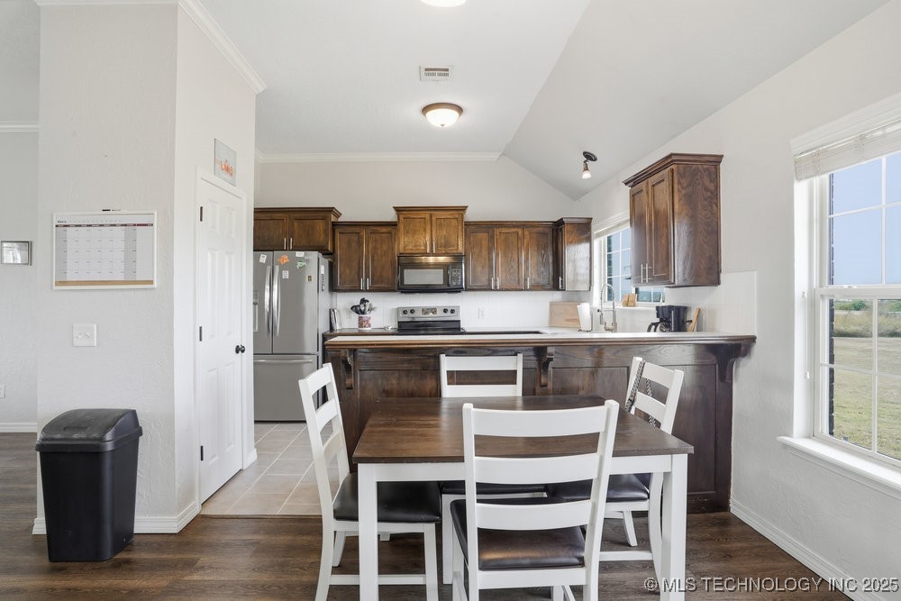 3316 E Jersey Street Property Photo 9