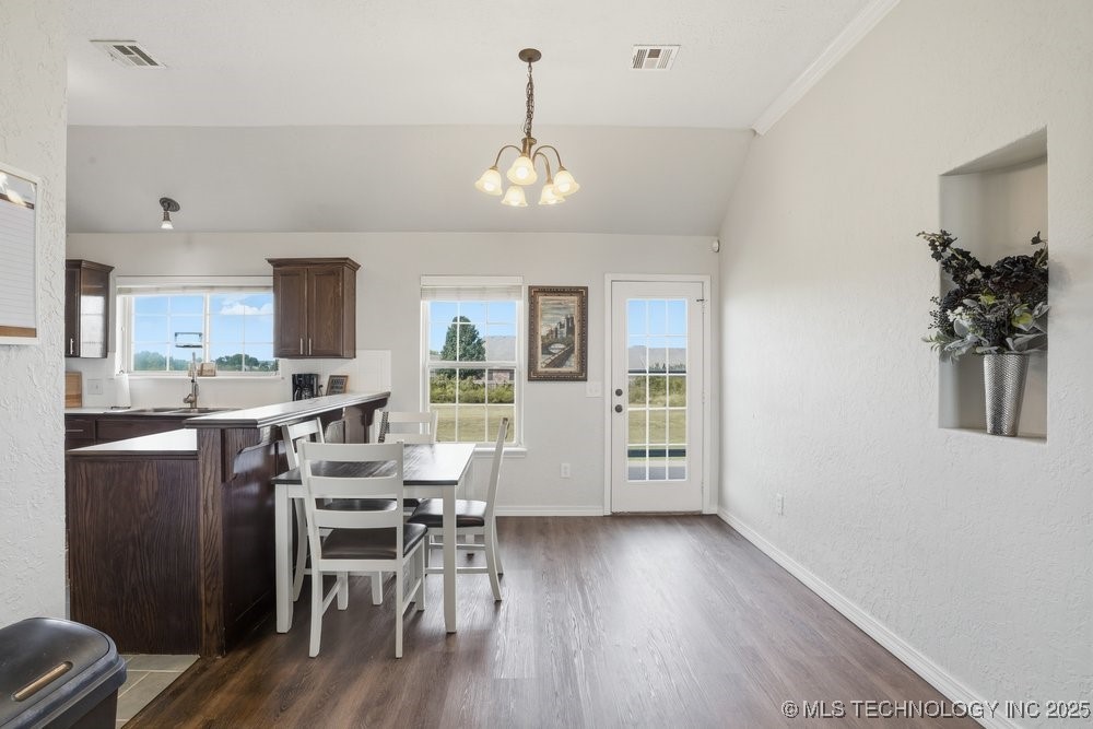 3316 E Jersey Street Property Photo 10