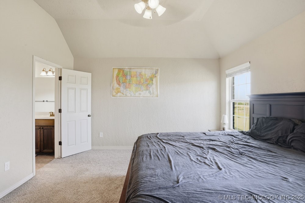 3316 E Jersey Street Property Photo 13