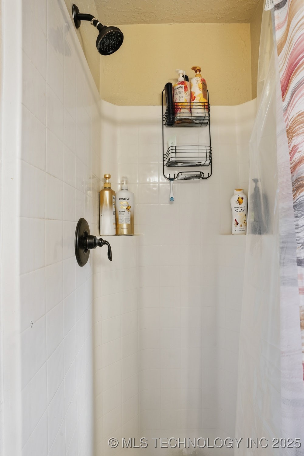 3316 E Jersey Street Property Photo 15